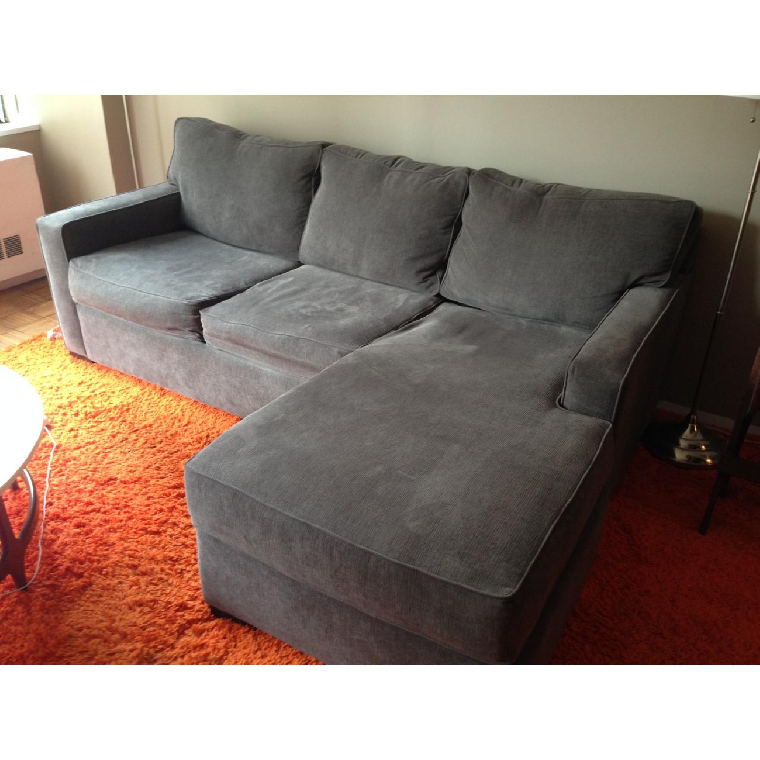 Jennifer Convertibles Sofa w/ Chaise & Queen Size Bed AptDeco