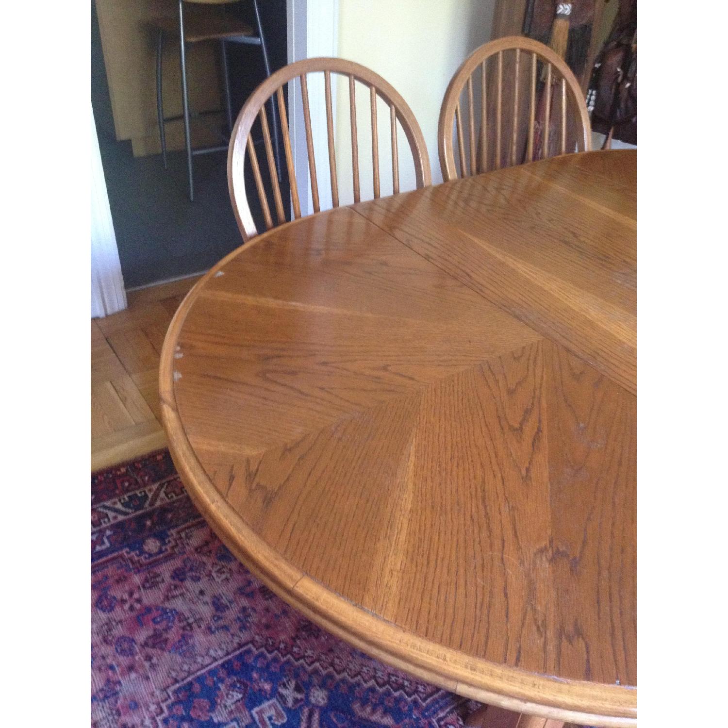 Sturdy Oak Dining Table w/ 6 Chairs - image-4