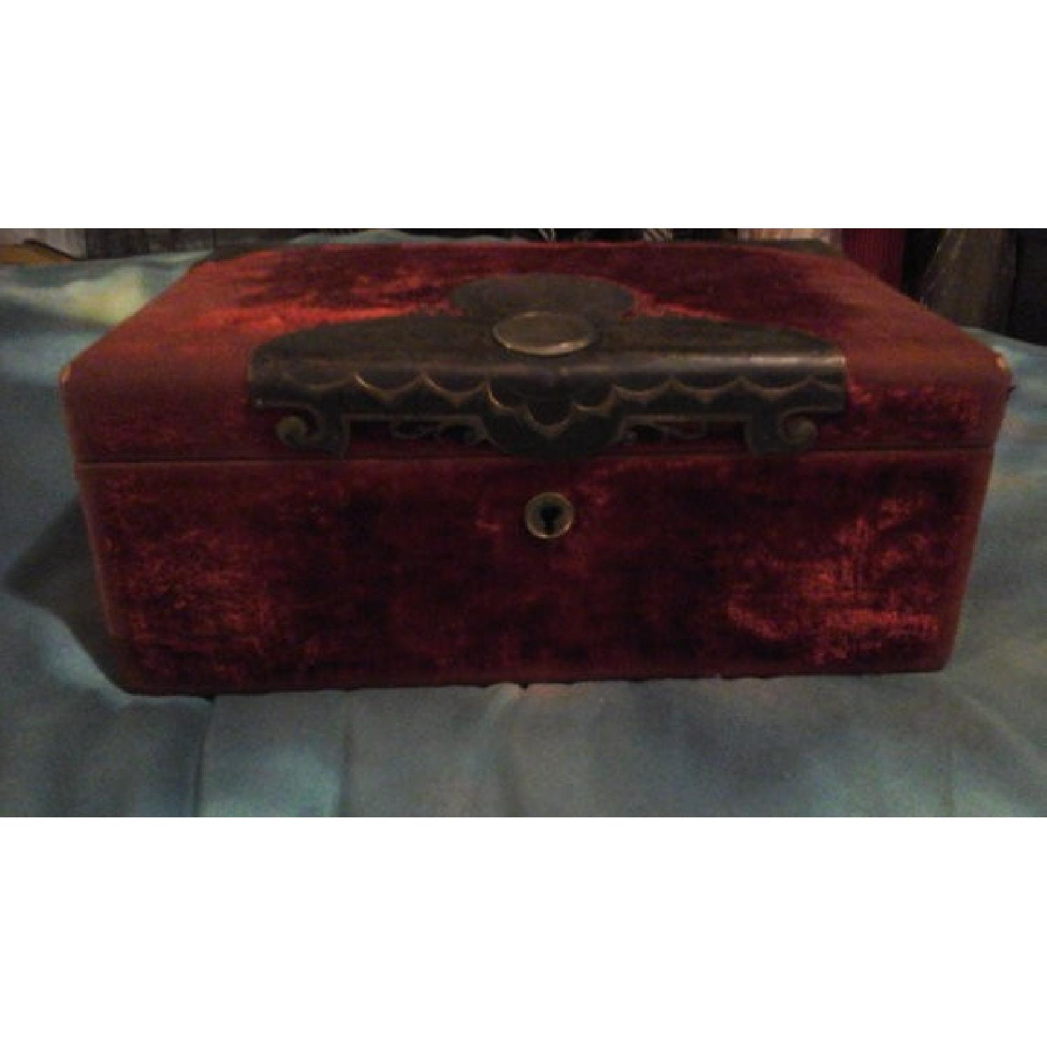 c1880s Victorian Velvet & Satin Tufted Sewing Box - image-5