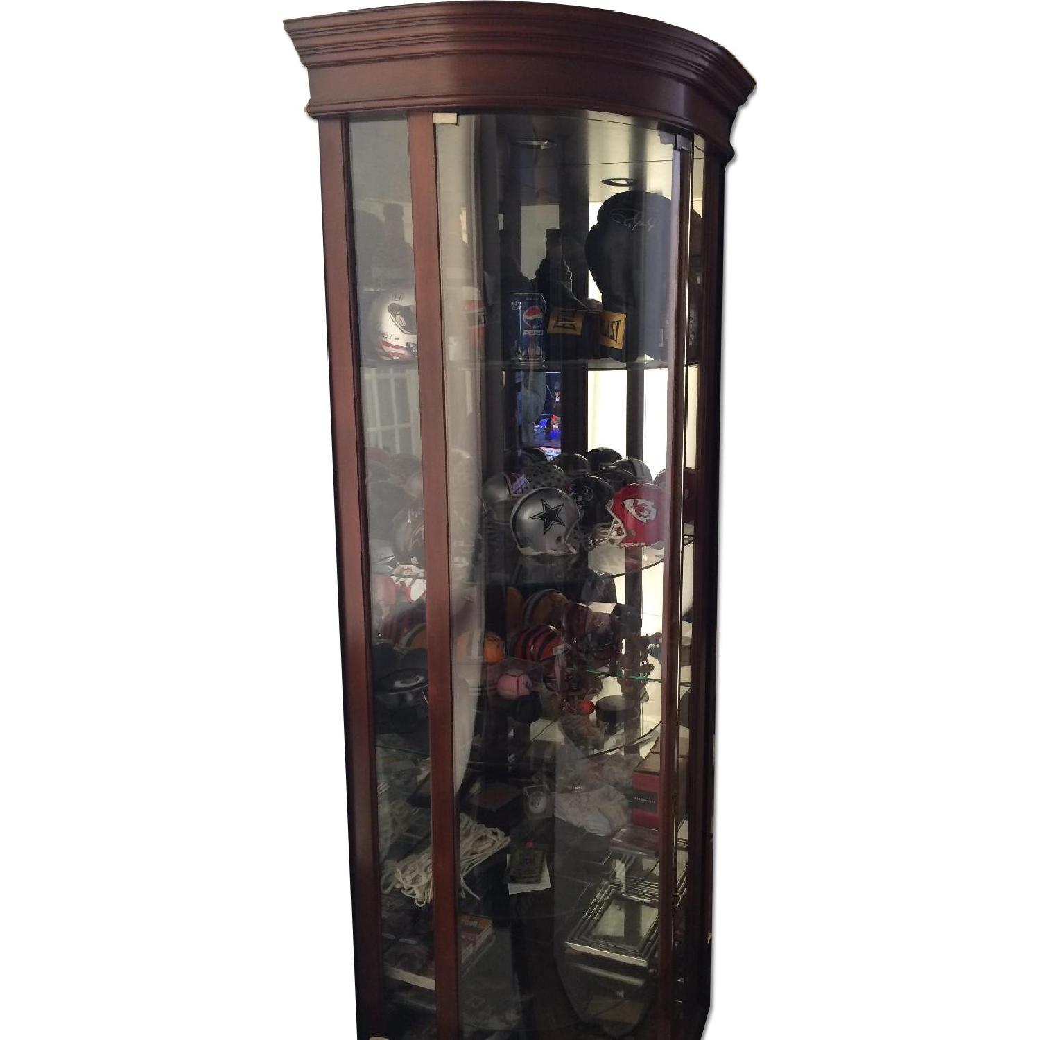 Raymour & Flanigan Auberge Corner Curio w/ Lighting AptDeco