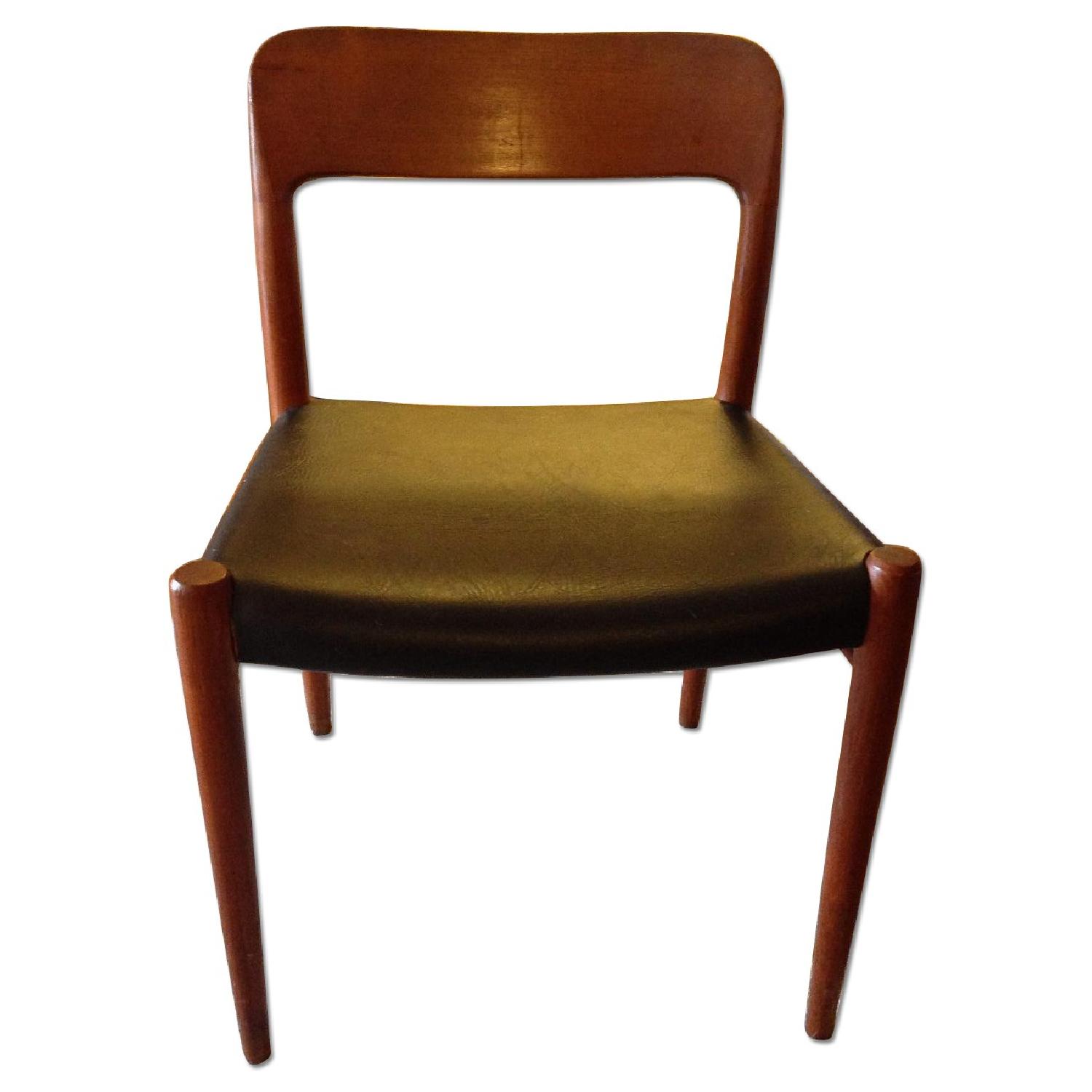 Mid Century Modern Danish Table w/ 6 Chairs - image-5