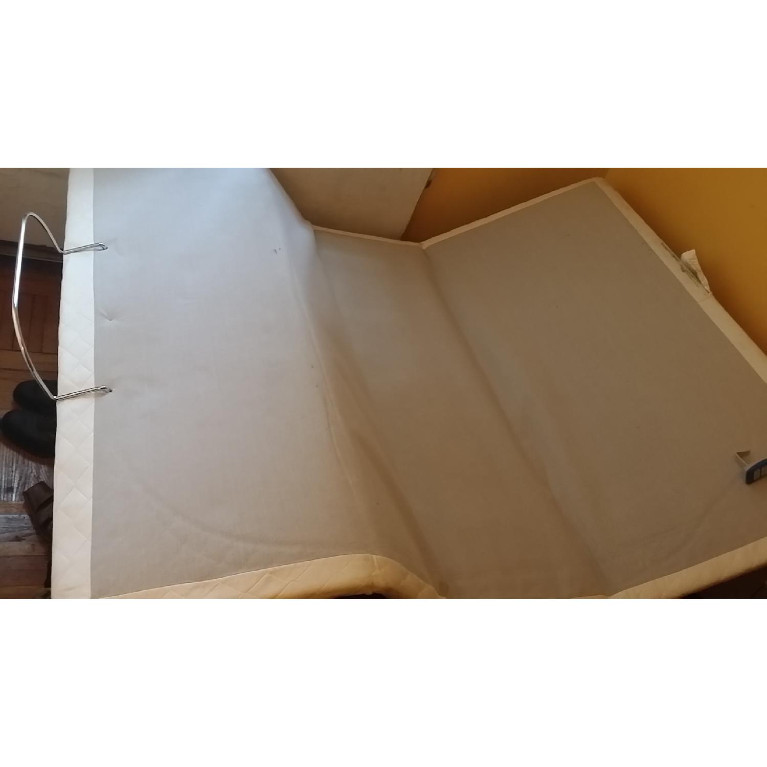 Queen Electric Adjustable Bed by L&G - image-2