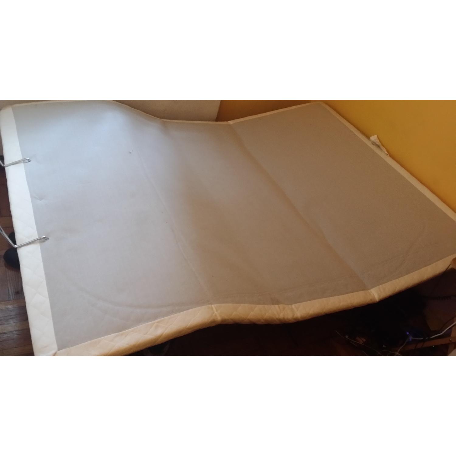 Queen Electric Adjustable Bed by L&G - image-6