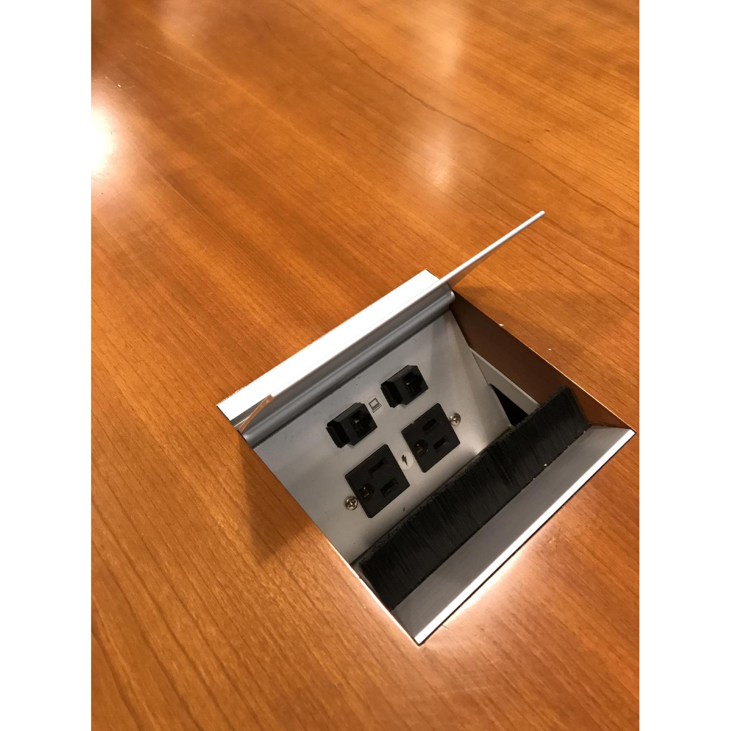 Nienkamper Round Vox Table - image-4