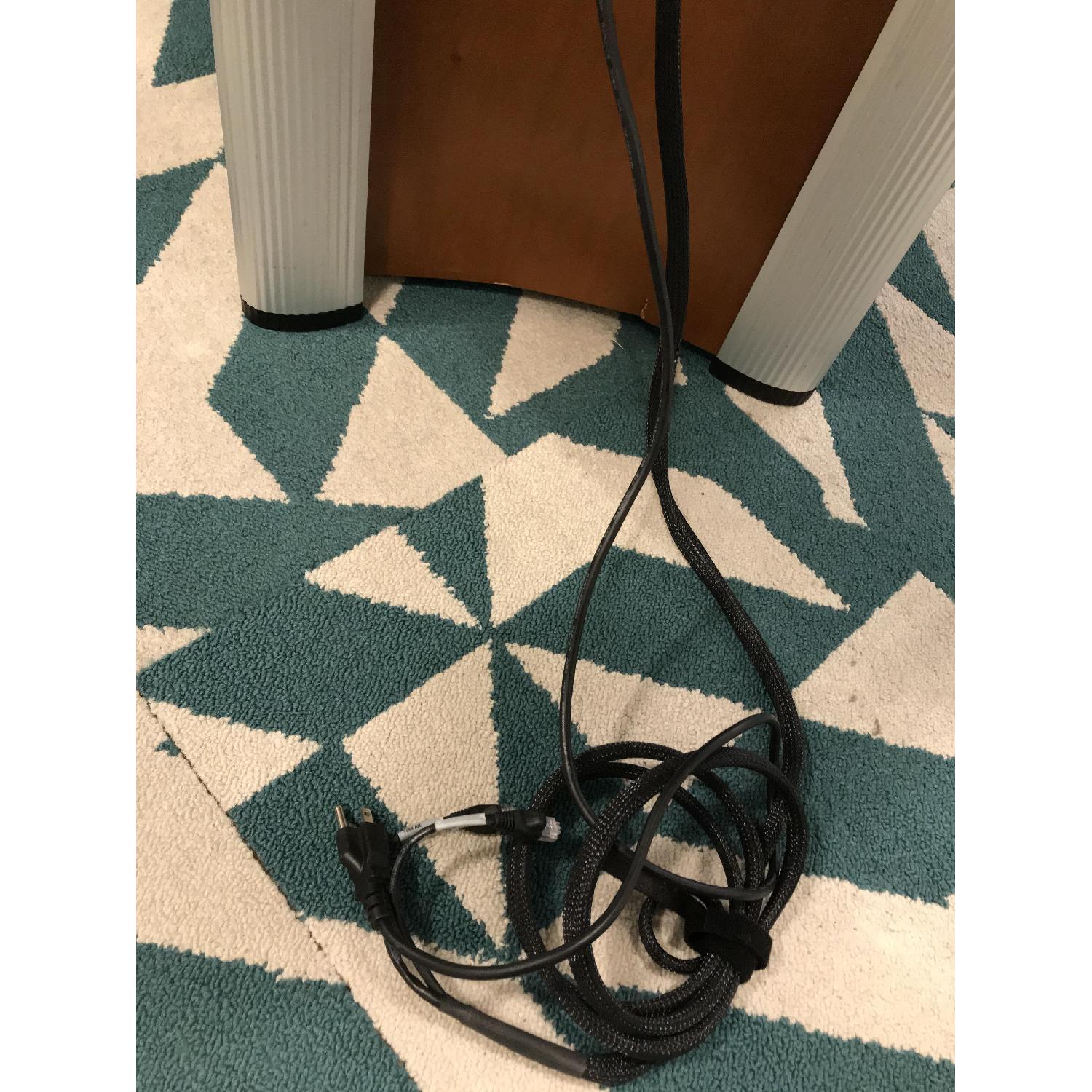 Nienkamper Round Vox Table - image-6