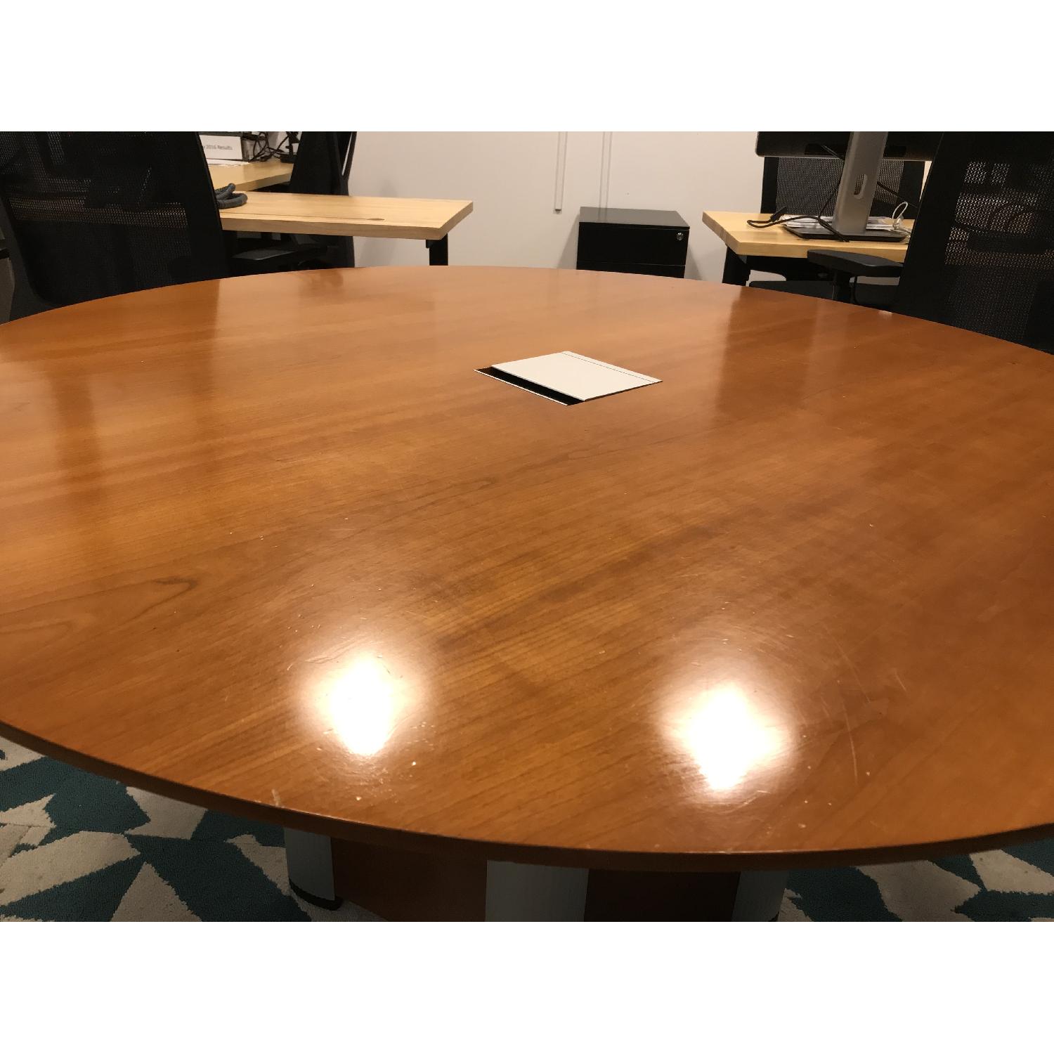 Nienkamper Round Vox Table - image-7