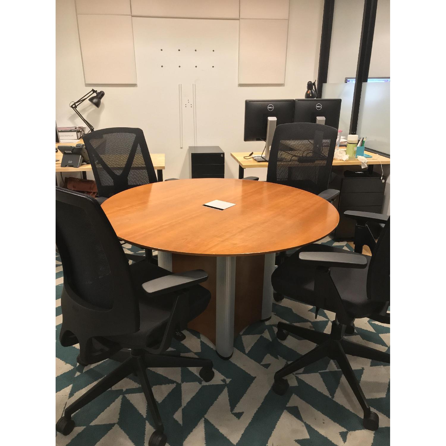 Nienkamper Round Vox Table - image-10