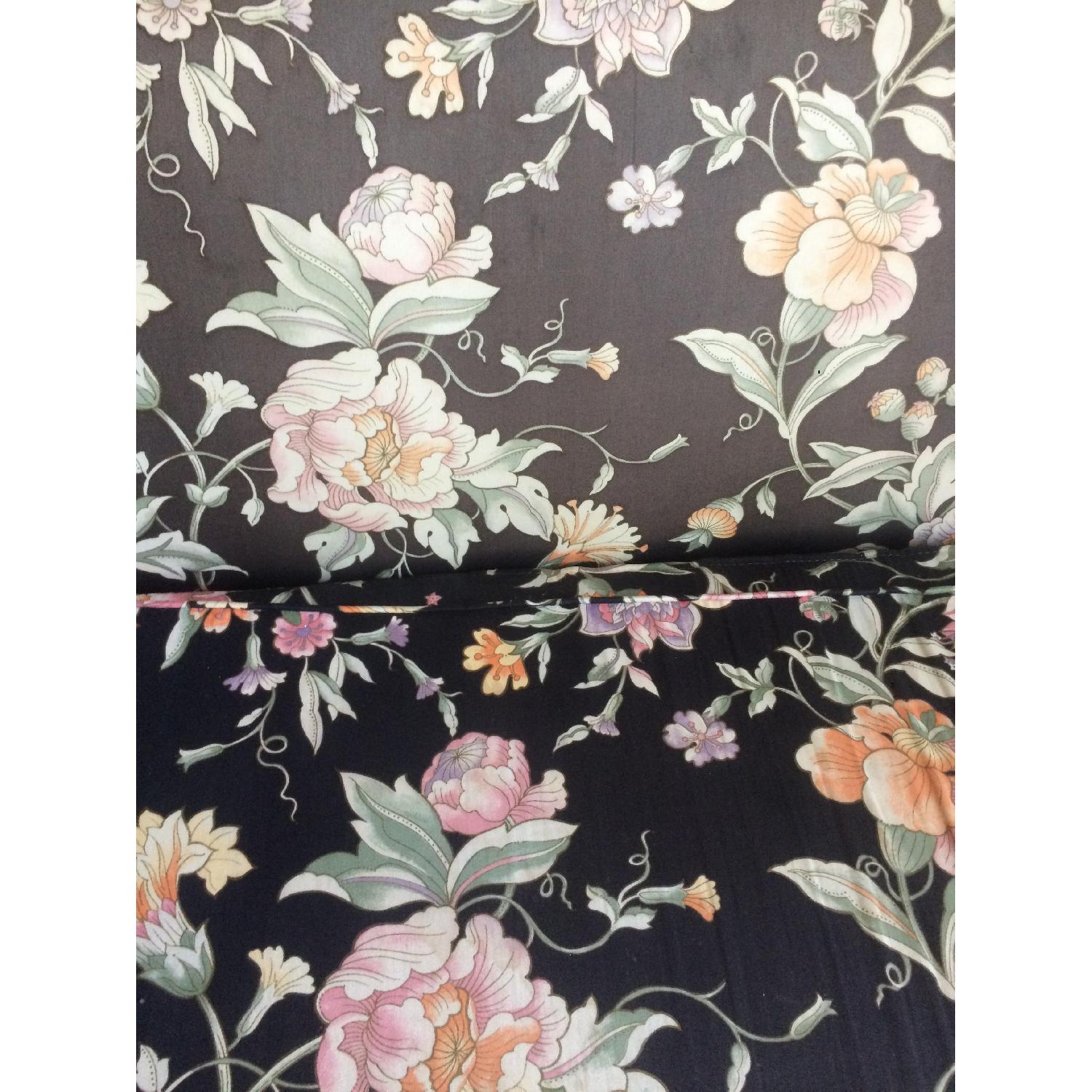 Classic Sofa Floral Fabric Loveseat & Ottoman - image-2