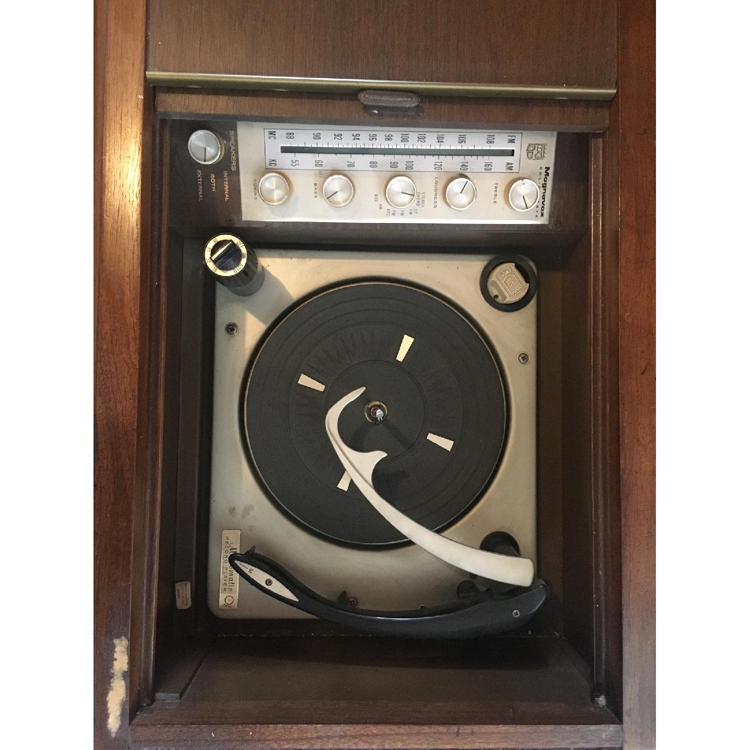 Magnavox Mid-Century Modern Stereo & Record Player Console - image-3