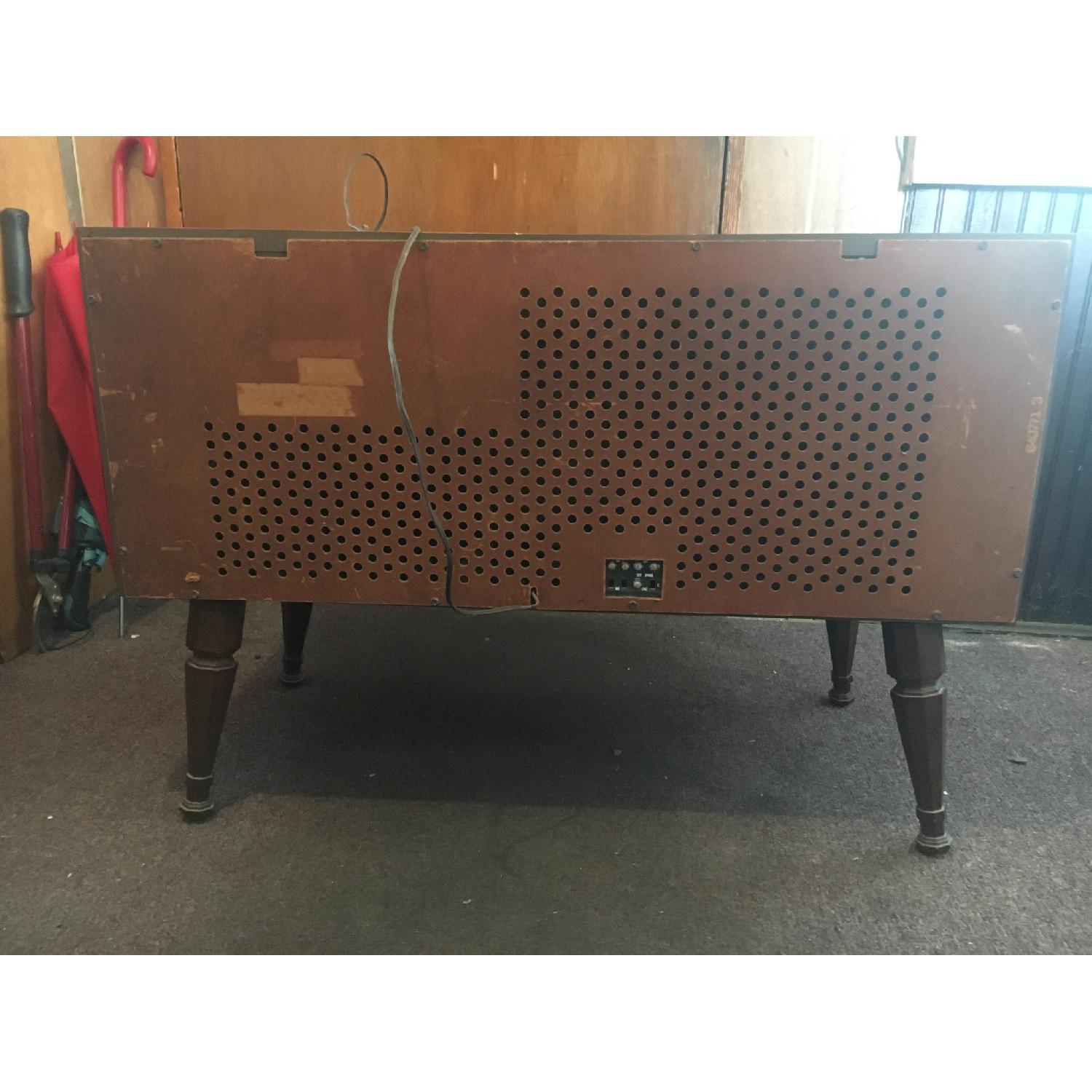 Magnavox Mid-Century Modern Stereo & Record Player Console - image-8