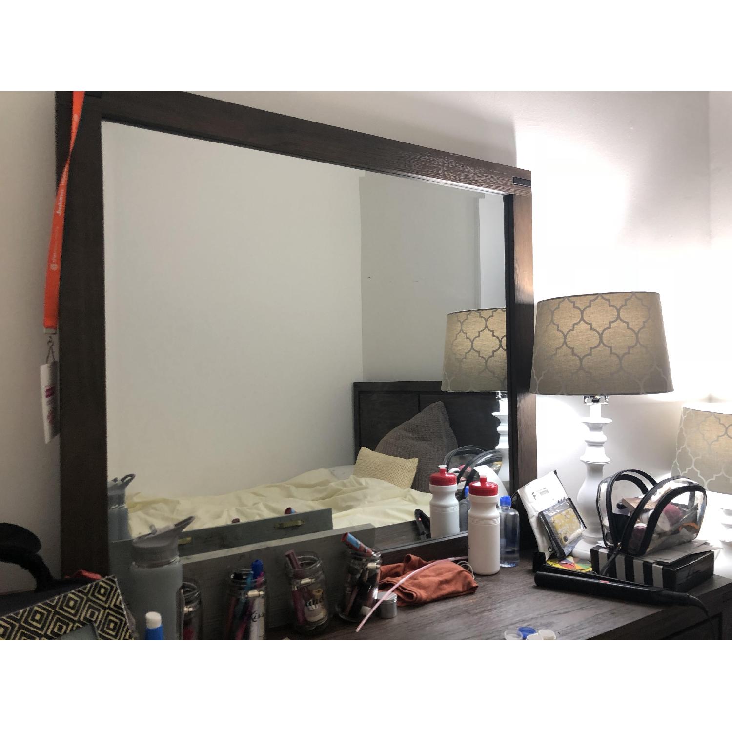 Bob's Austin Dresser w/ Mirror - image-1