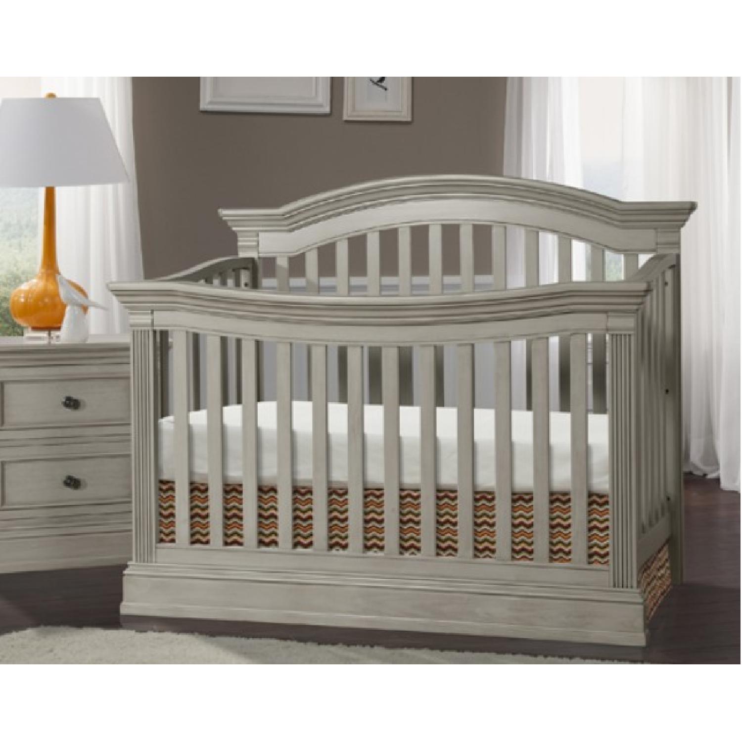 Covertible Gray Crib - image-2