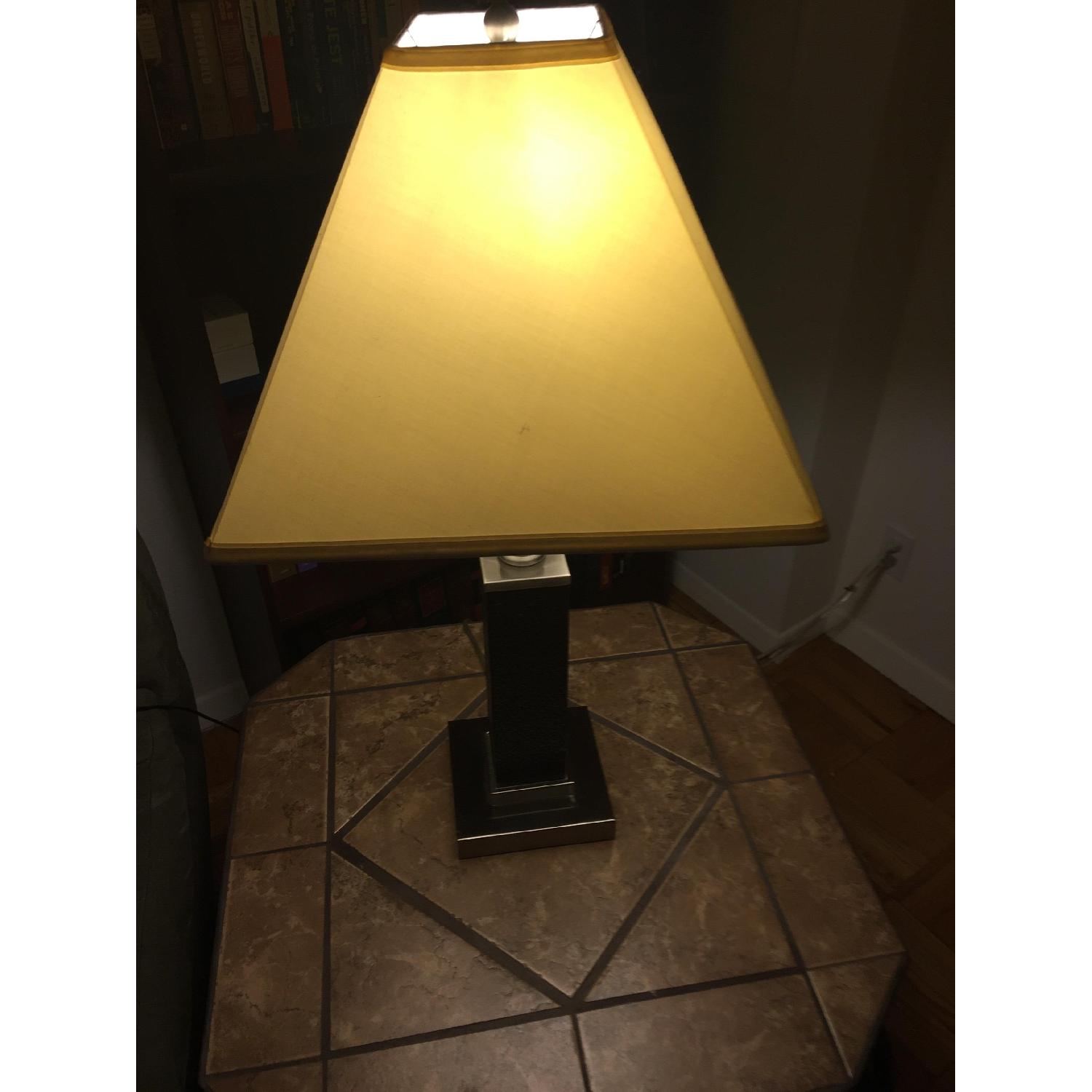 Value City Furniture Table Lamp - image-3