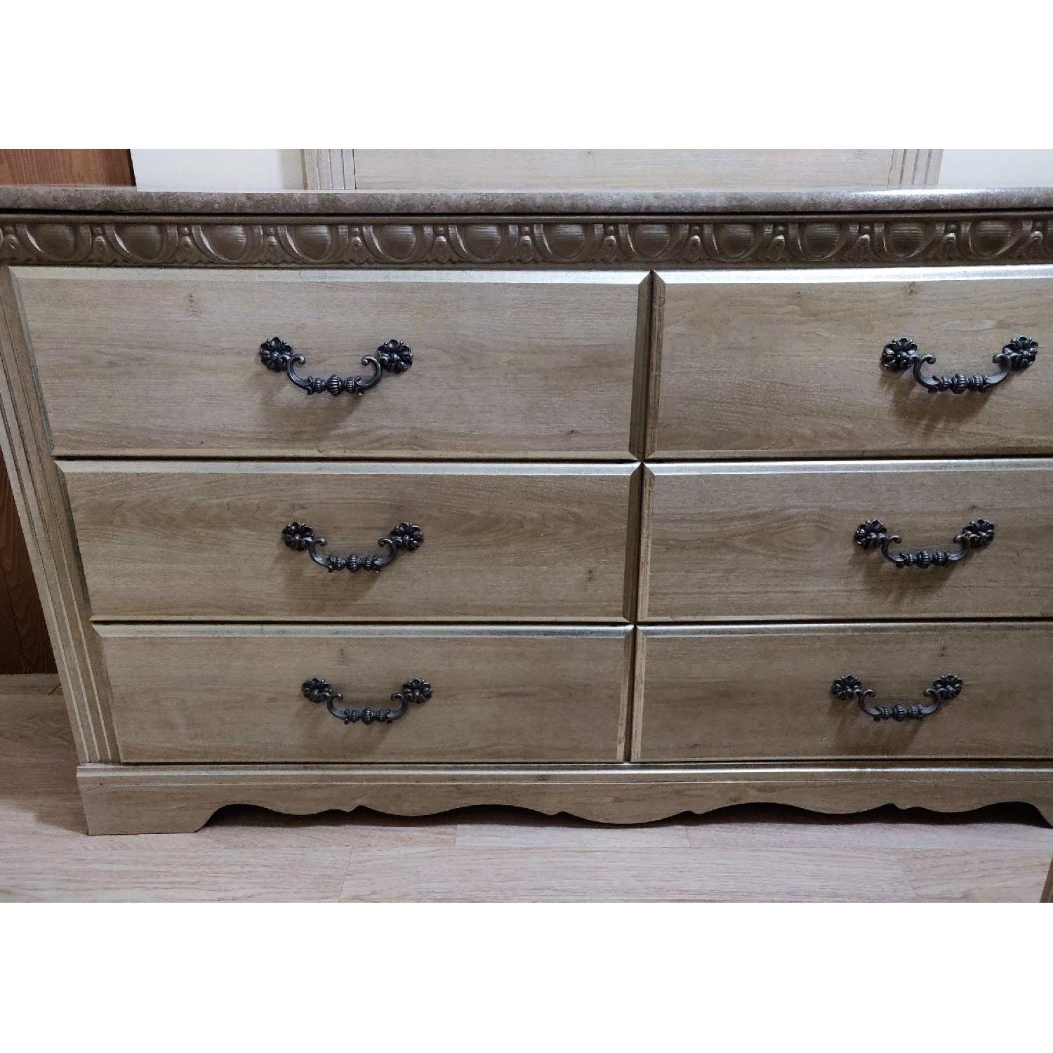 Wood 6 Drawer Dresser w/ Mirror - image-3