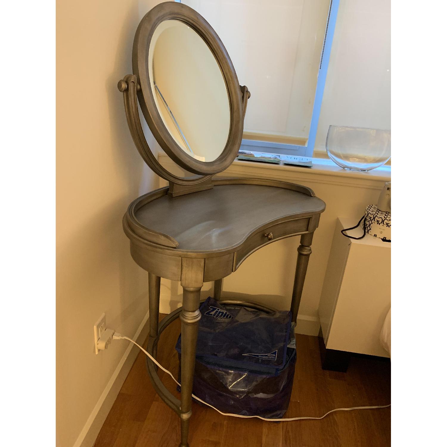 Pottery Barn Vanity Mirrornull
