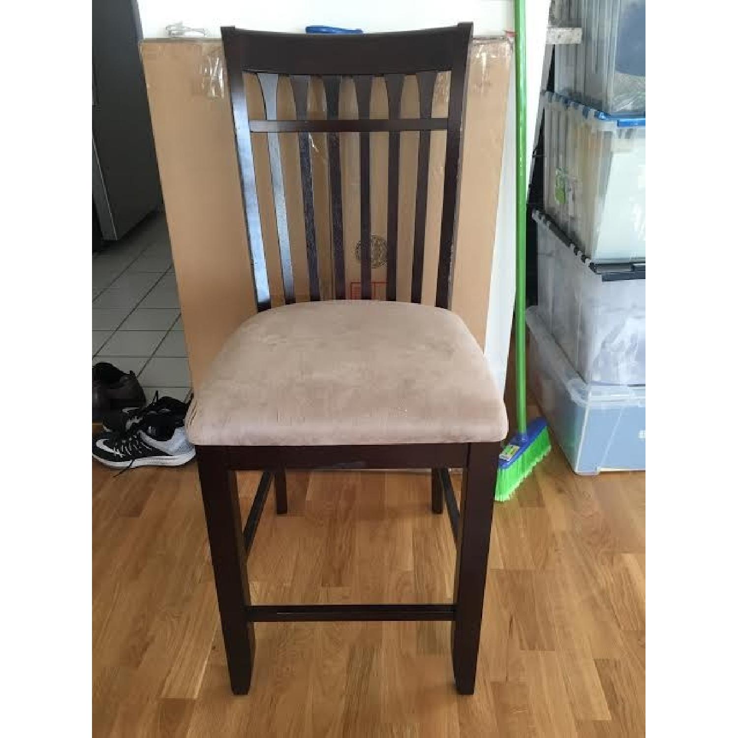 Bob's Extendable Counter Height Dining Room Table w/ 6 Chairs - image-3