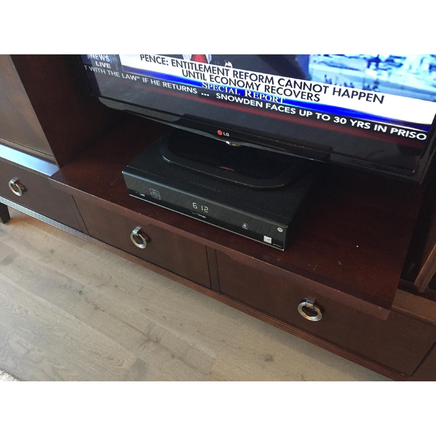 Ethan Allen Avenue Collection Entertainment/TV Unit - image-9