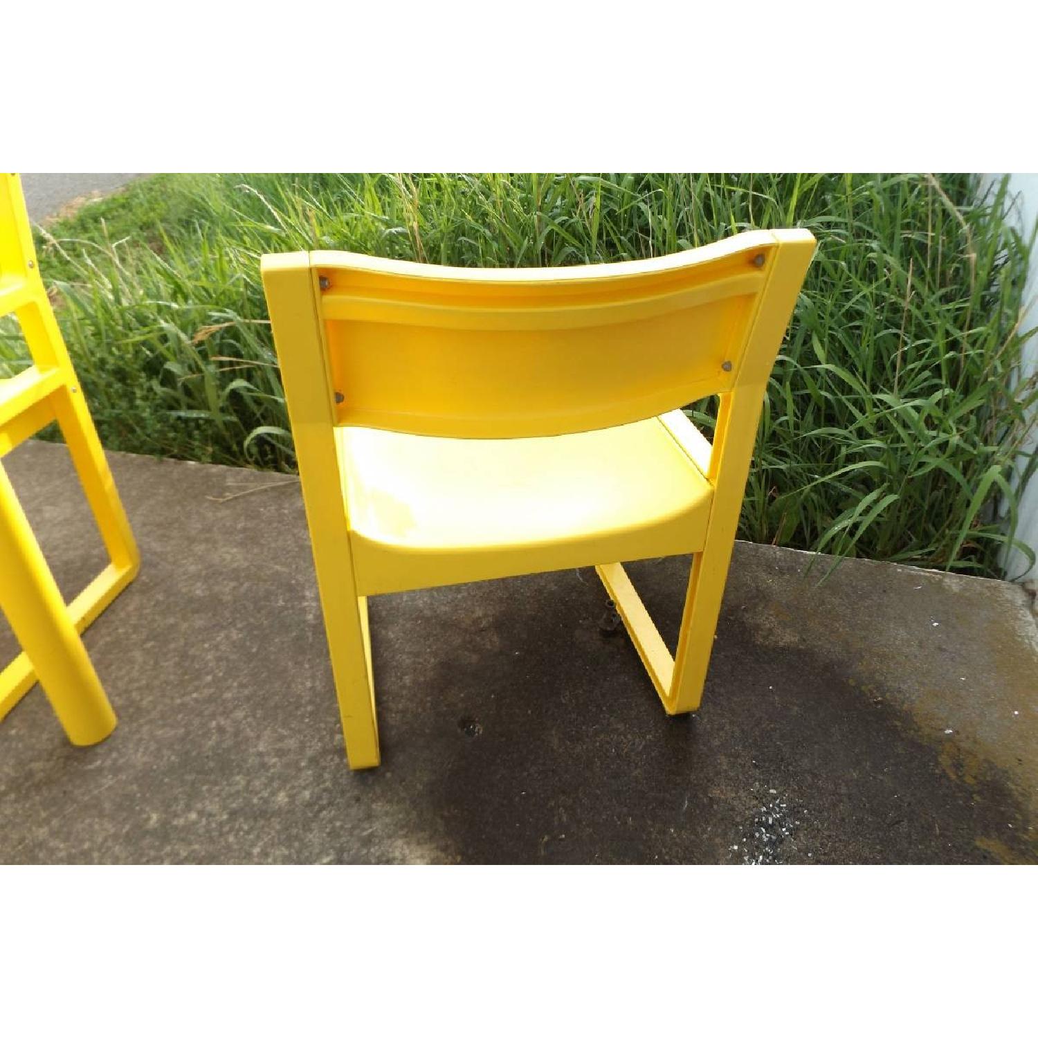 Yellow Resin Mid-Century 5 Piece Patio Set - image-8