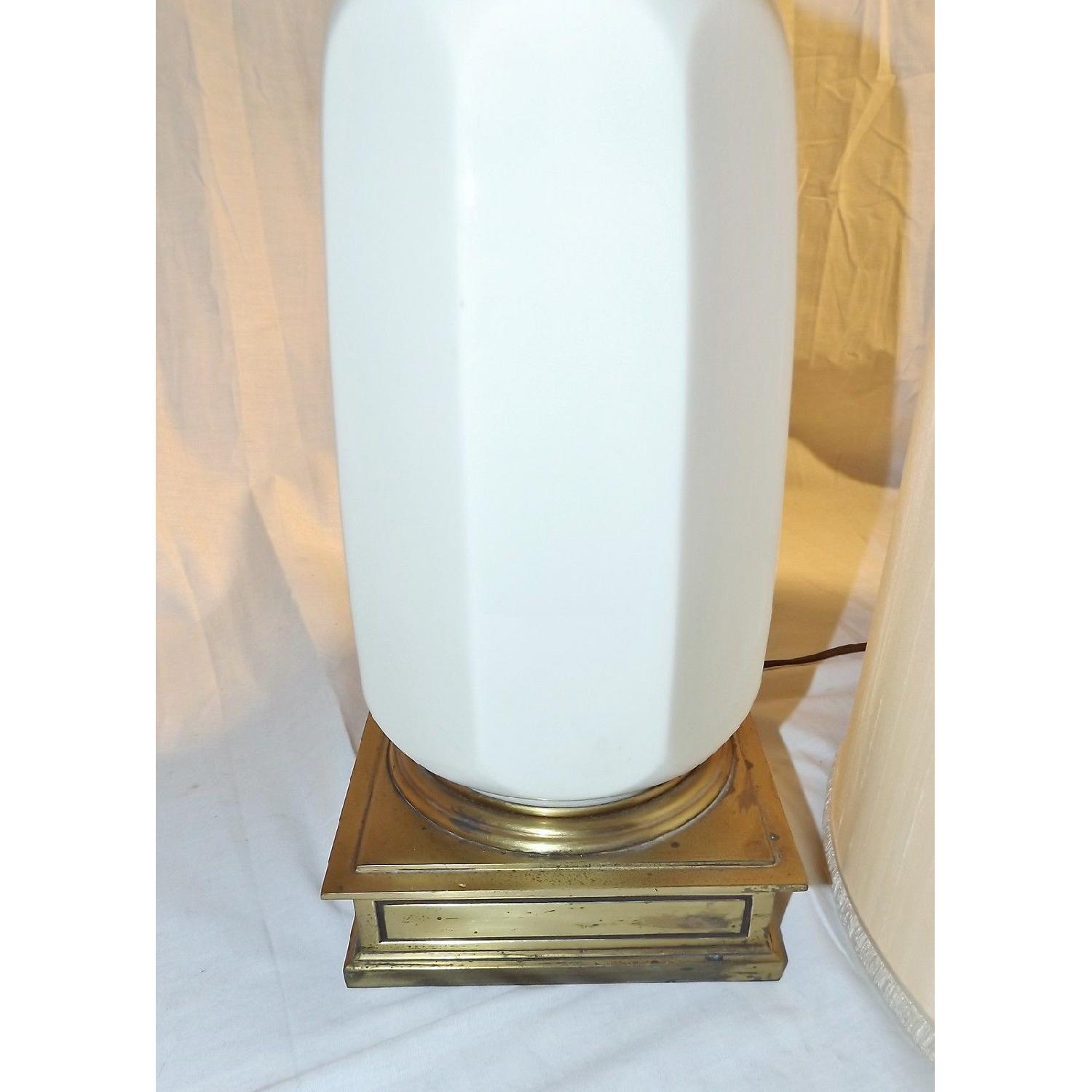 Lenox Porcelain & Stiffel Brass Pineapple Design Table Lamp - image-5