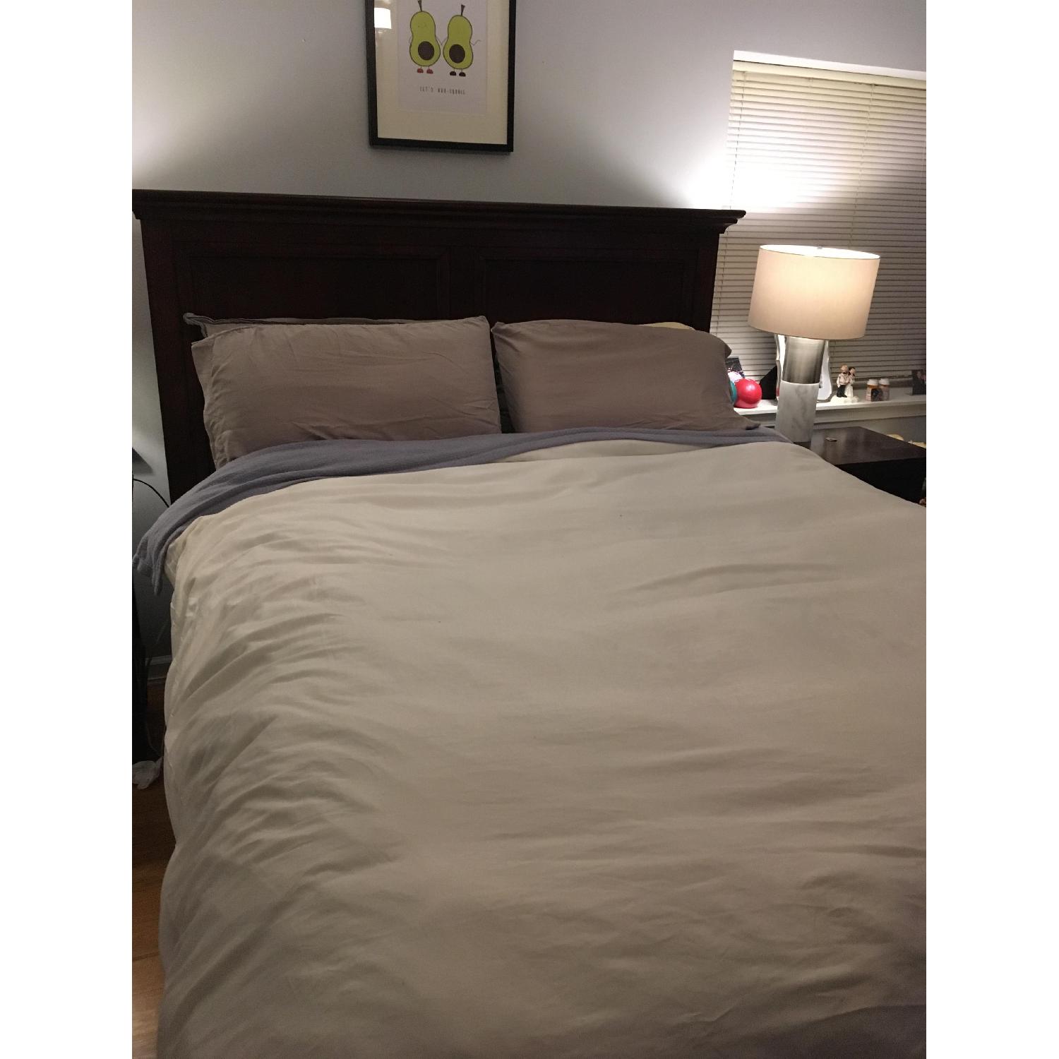 Macy's Matteo Storage Platform Queen Bed AptDeco