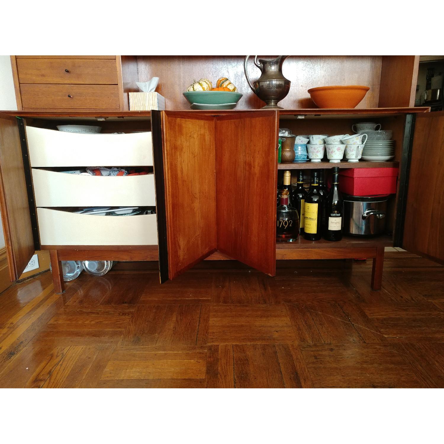 Dillingham Mid-Century Modern Credenza/Hutch - image-2