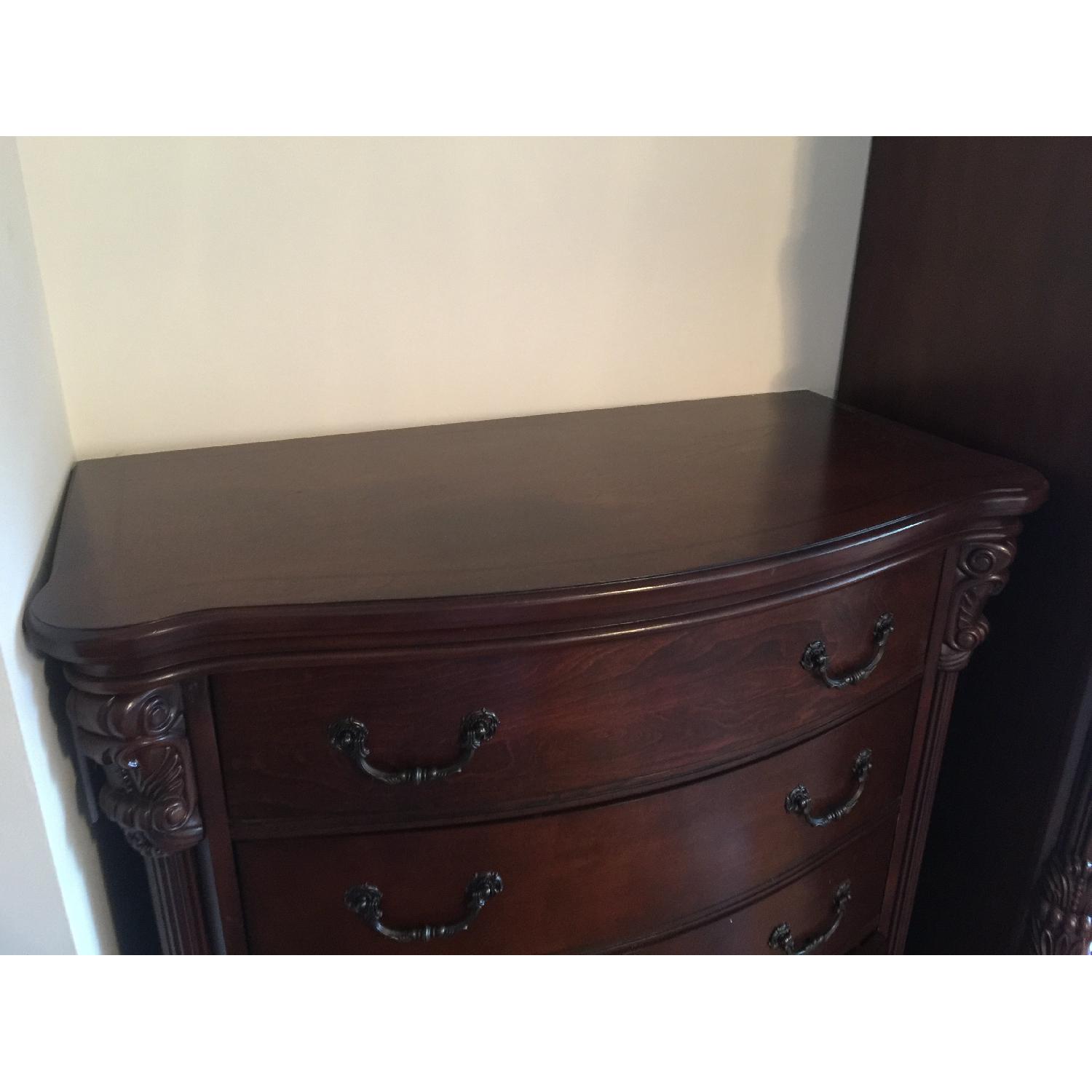 Cherry Wood 6 Drawer Dresser - image-3