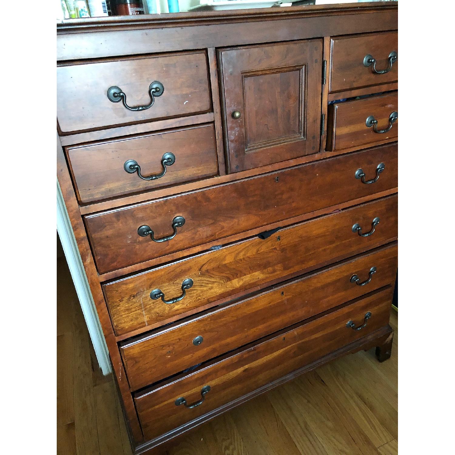 Cherry Wood 8 Drawer Dresser - image-6