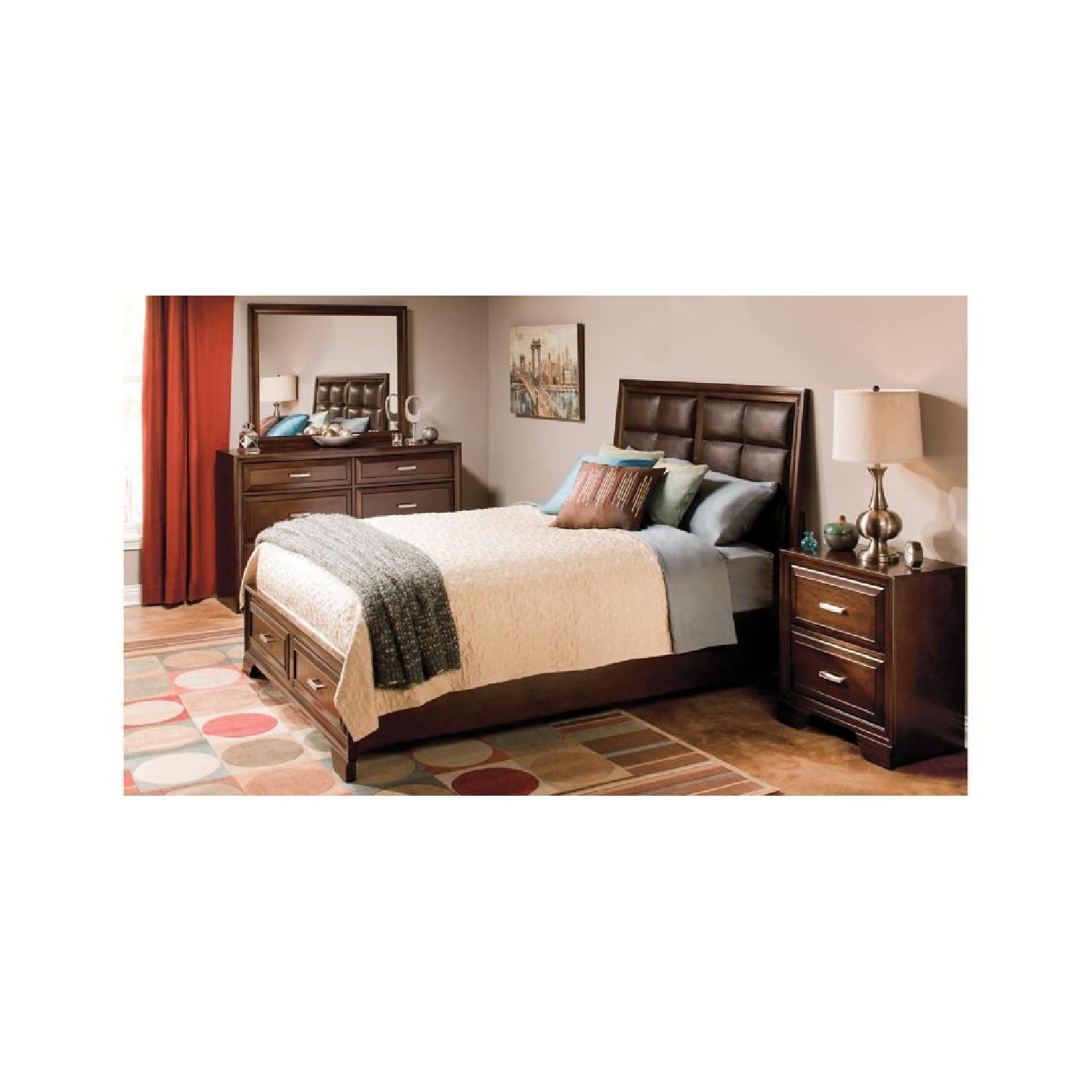 Raymour & Flanigan 6 Drawer Dresser w/ Mirror - image-6