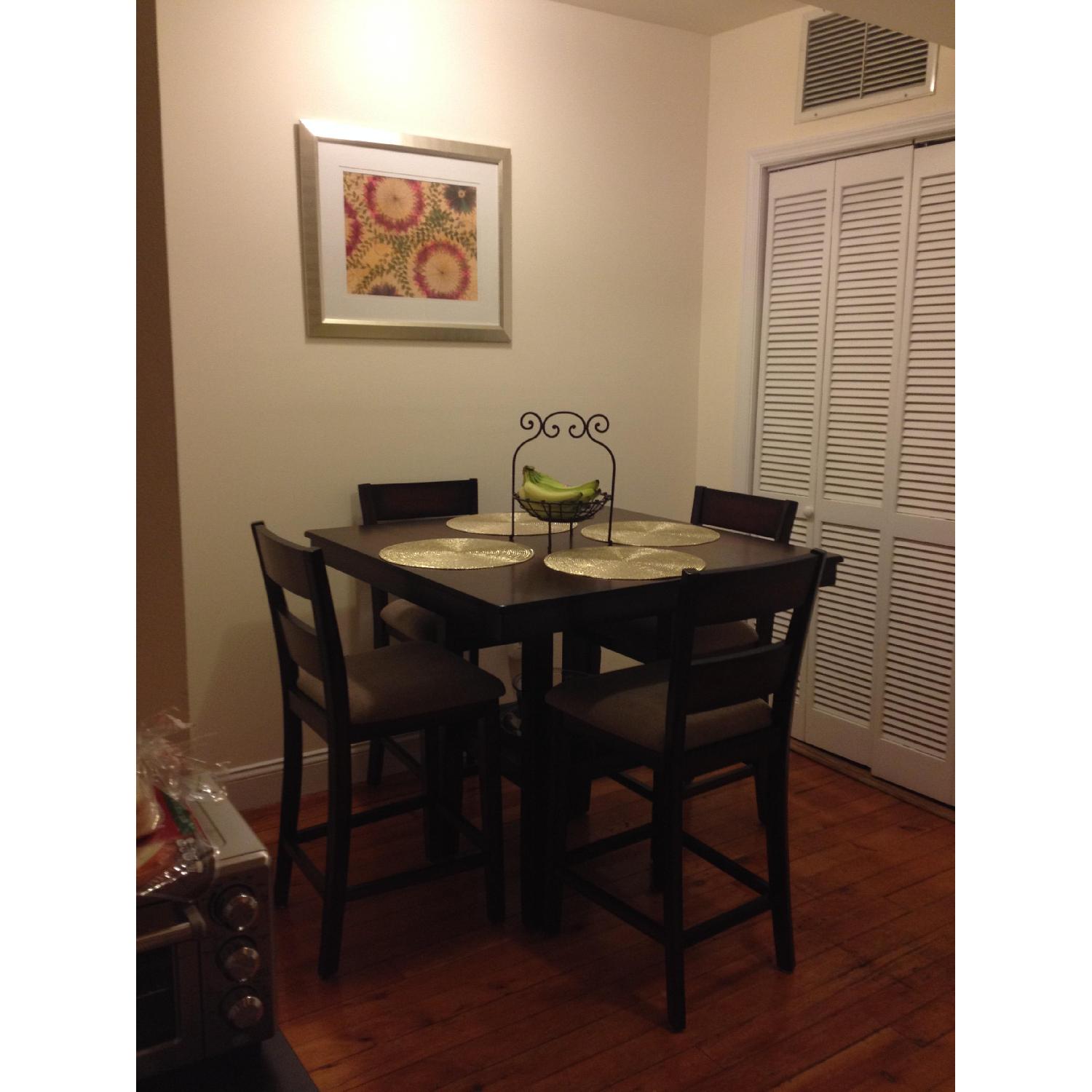 Macy's Bar Height Table w/ 4 Chairs AptDeco