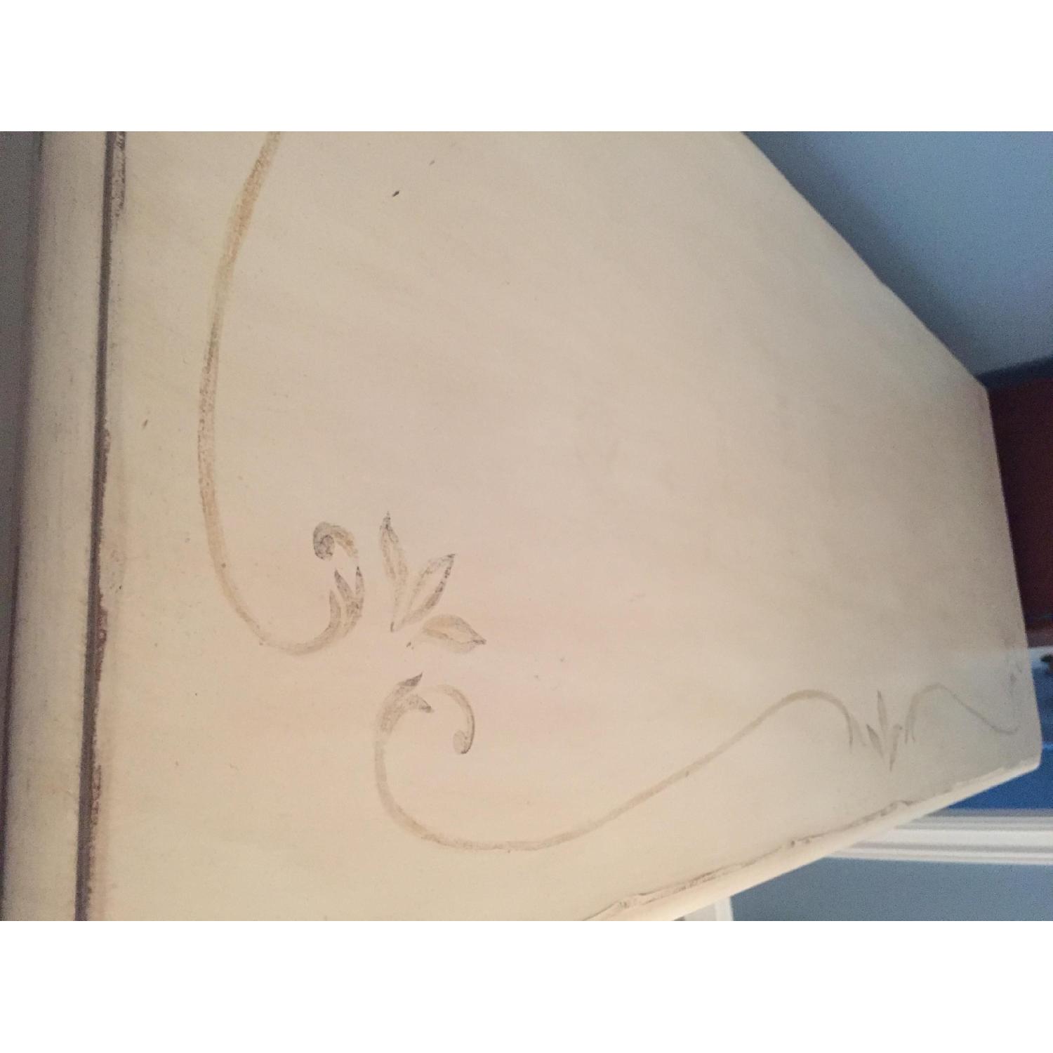 Ethan Allen 7 Drawers Off White Double Dresser - image-4