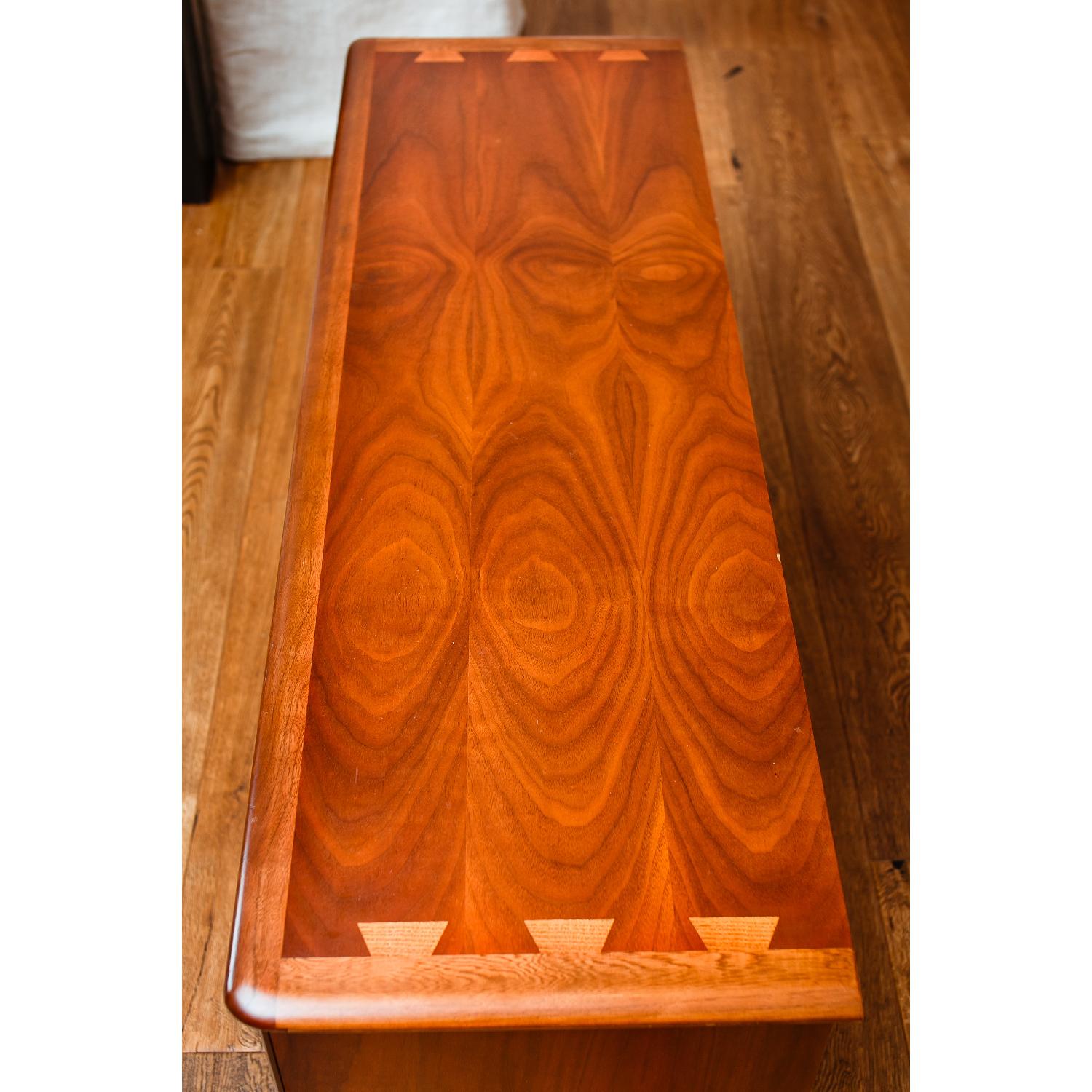 Lane Furniture Cedar Chest - image-5