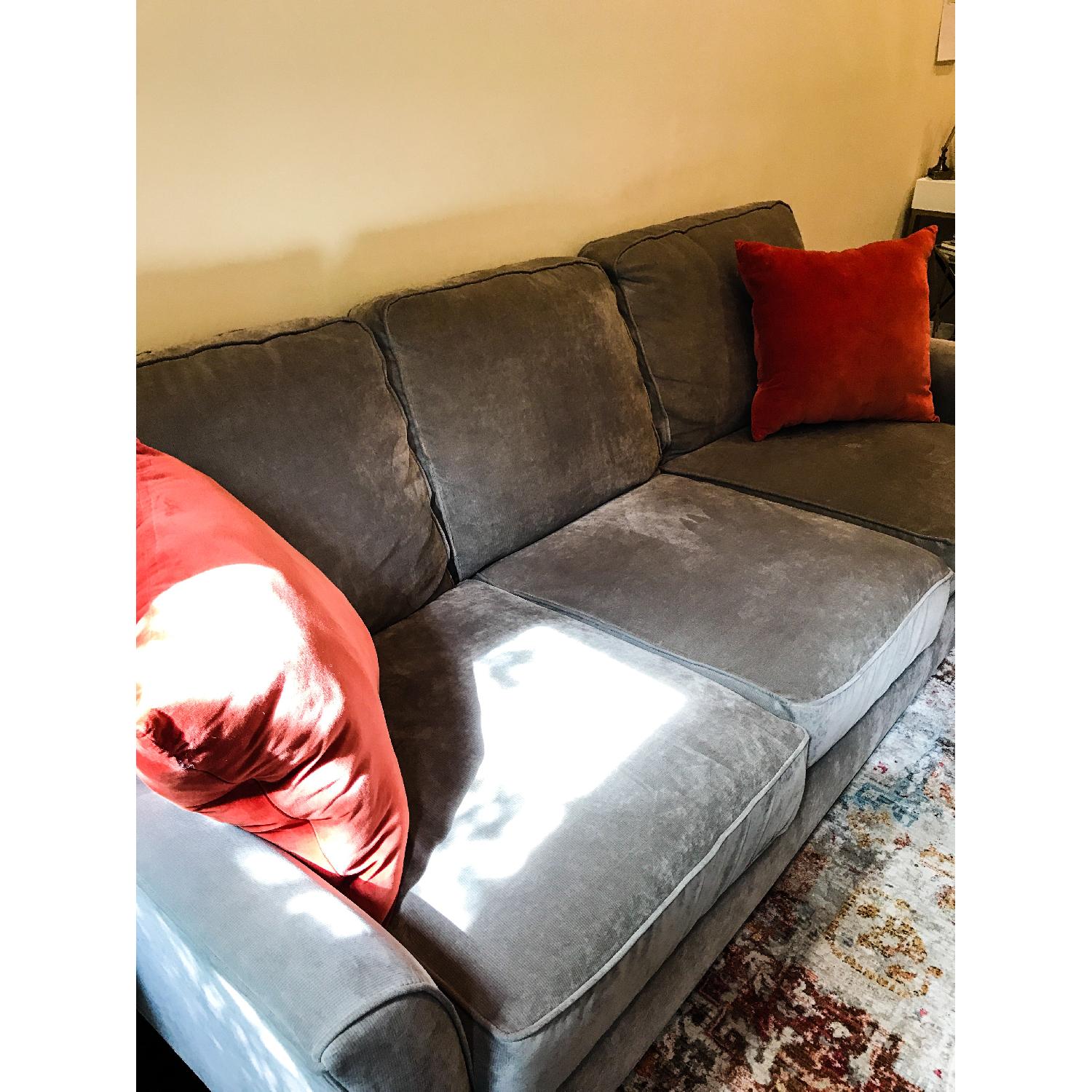 Broyhill Perspectives Sofa - image-3