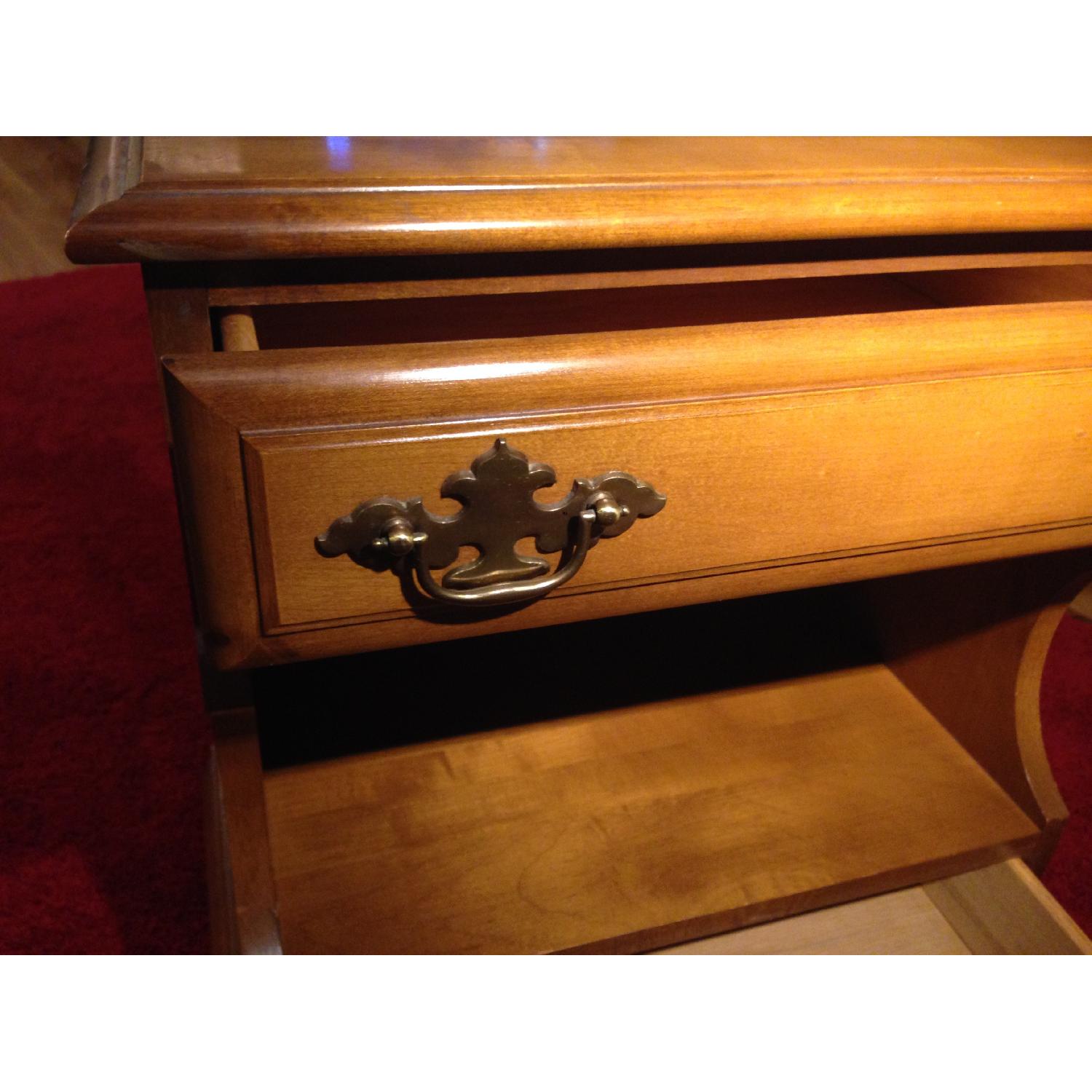 Solid Oak End Table - image-8