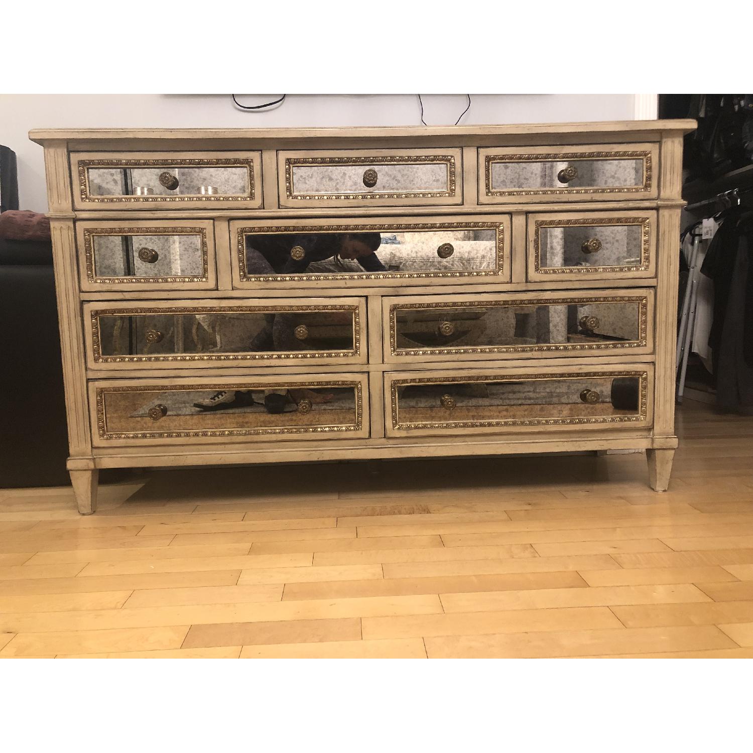 Hooker Furniture 10 Drawer Dresser - image-1