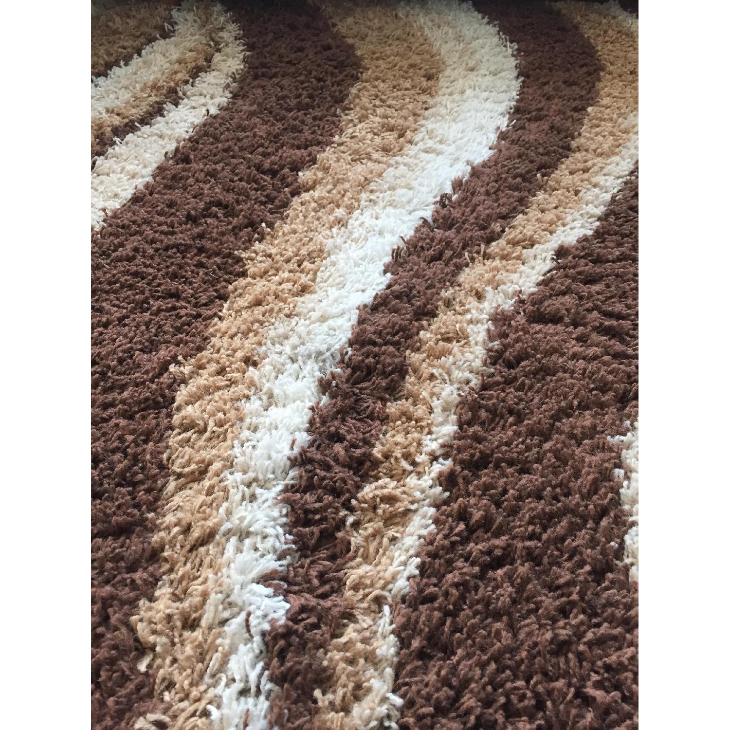 Modern Shag Rug in Neutral Wave Pattern - image-5