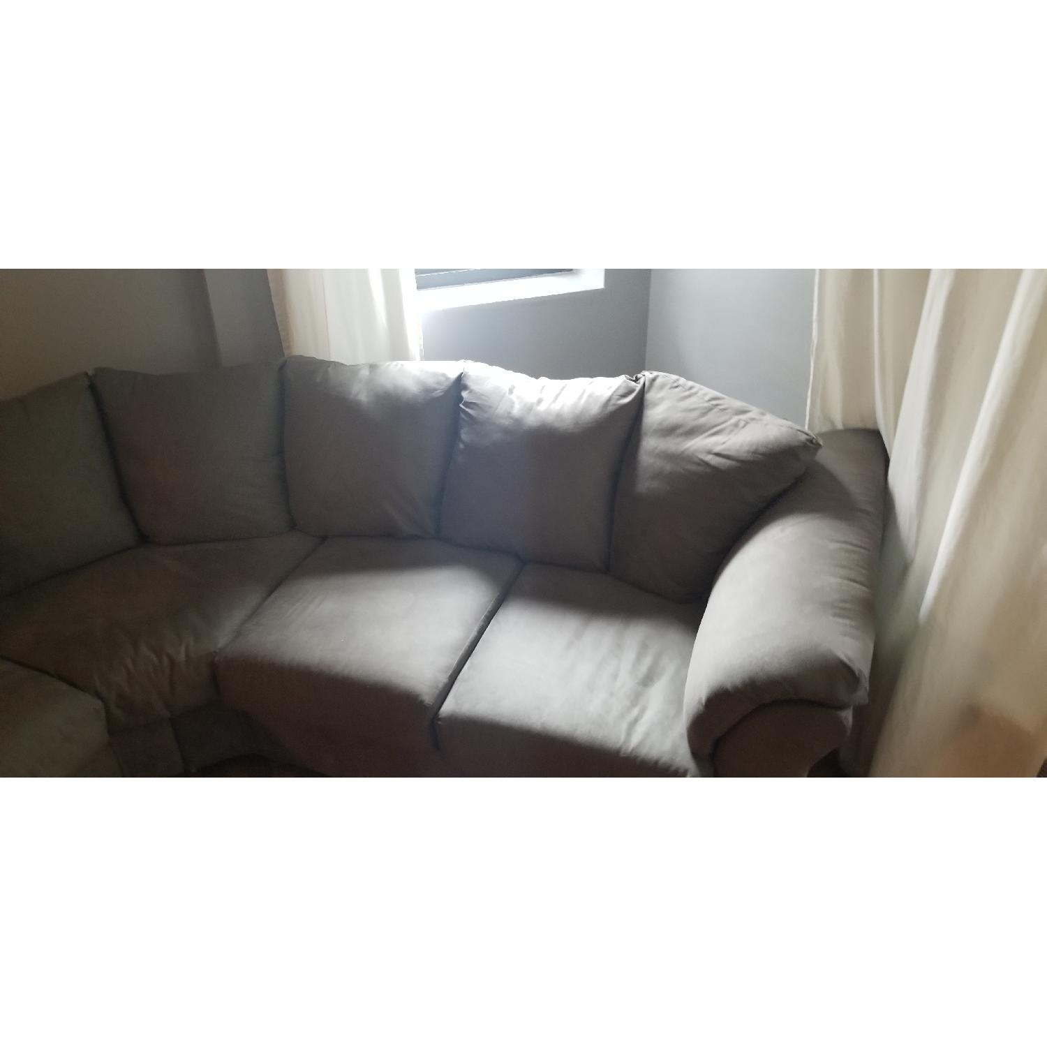 Ashley Darcy 2 Piece Sectional Sofa - image-2