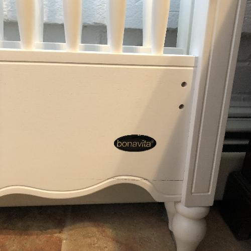 Used White Bonavita Wooden Crib for sale on AptDeco
