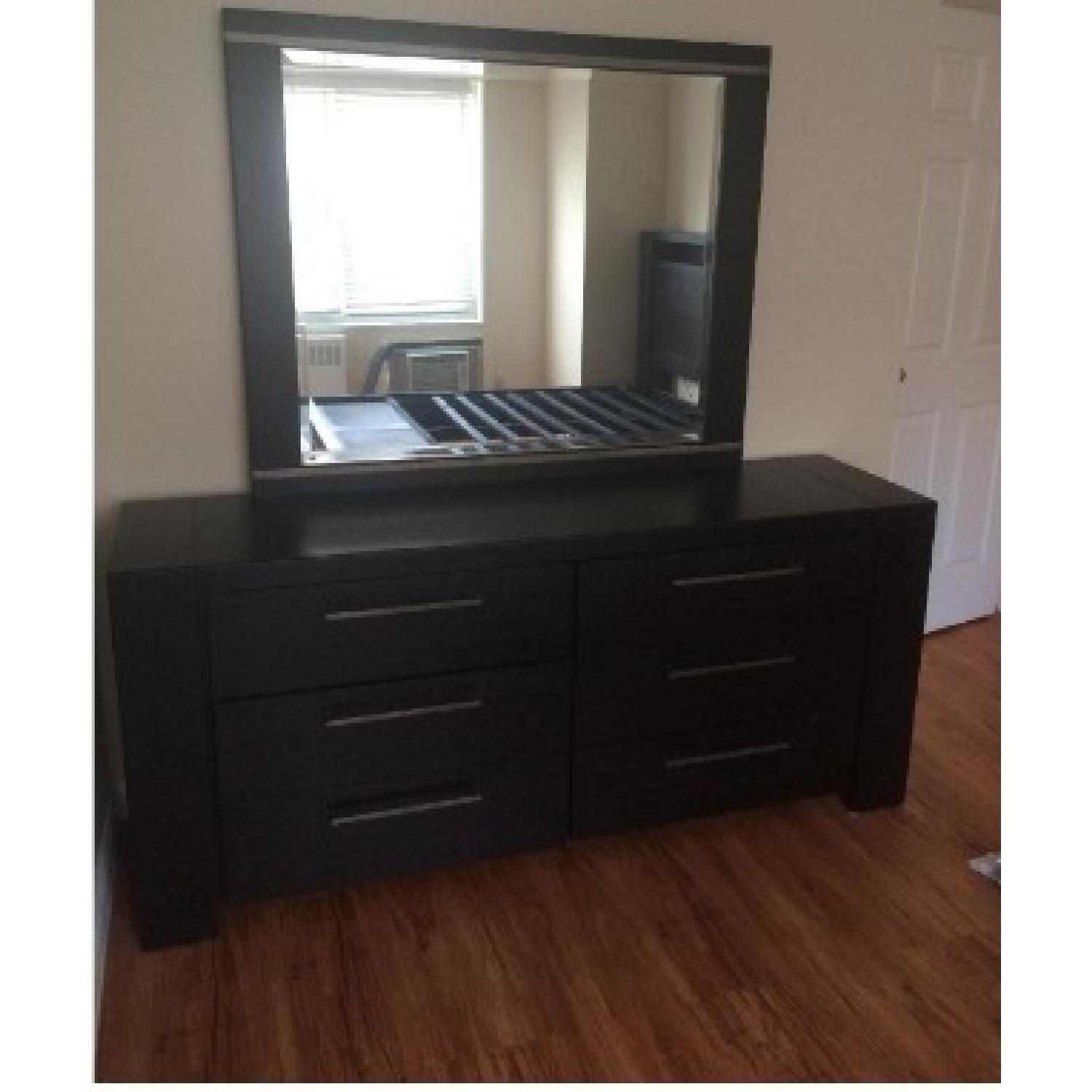 Metropolitan Home Tocara Dresser - image-3