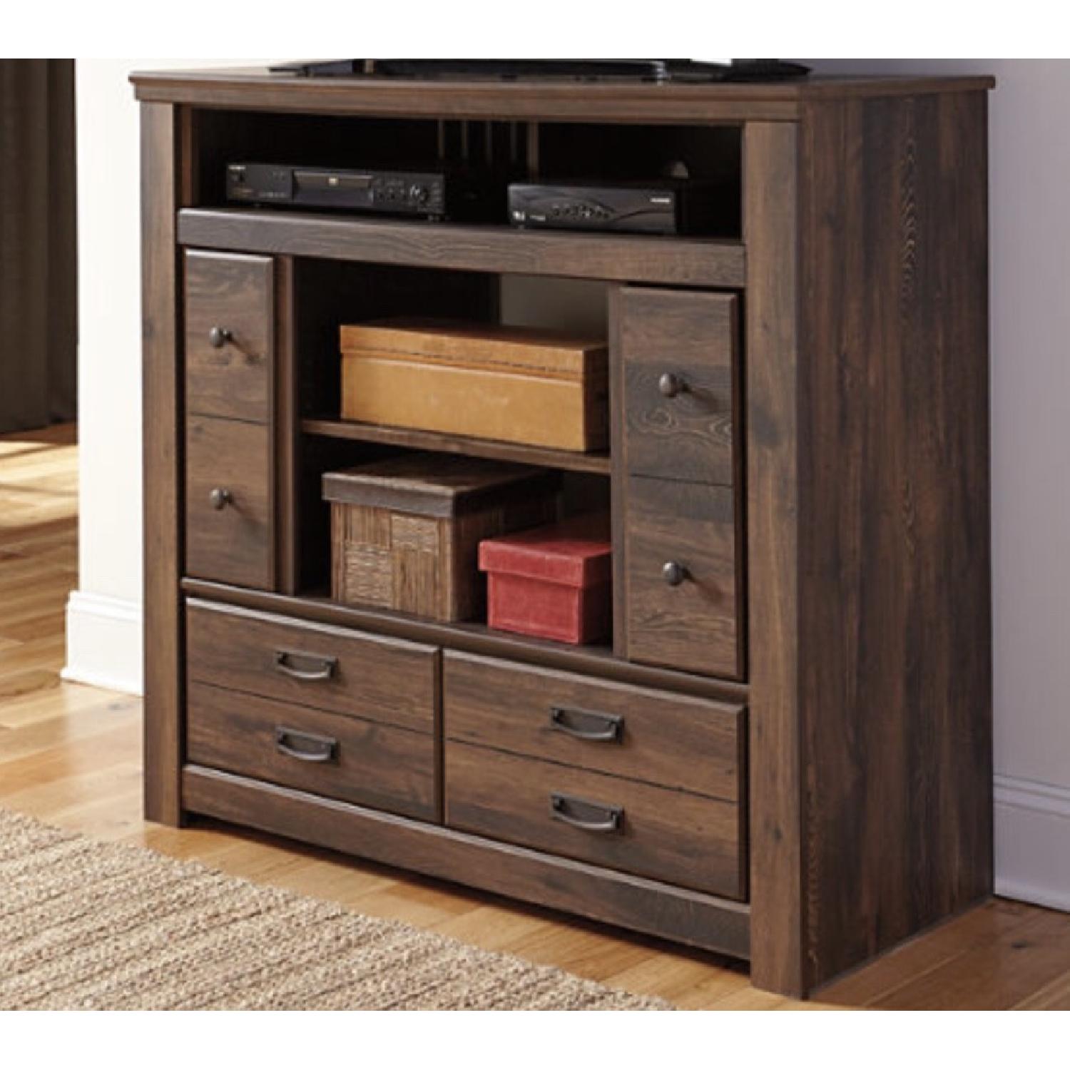 Ashley Quinden Media Chest - image-1