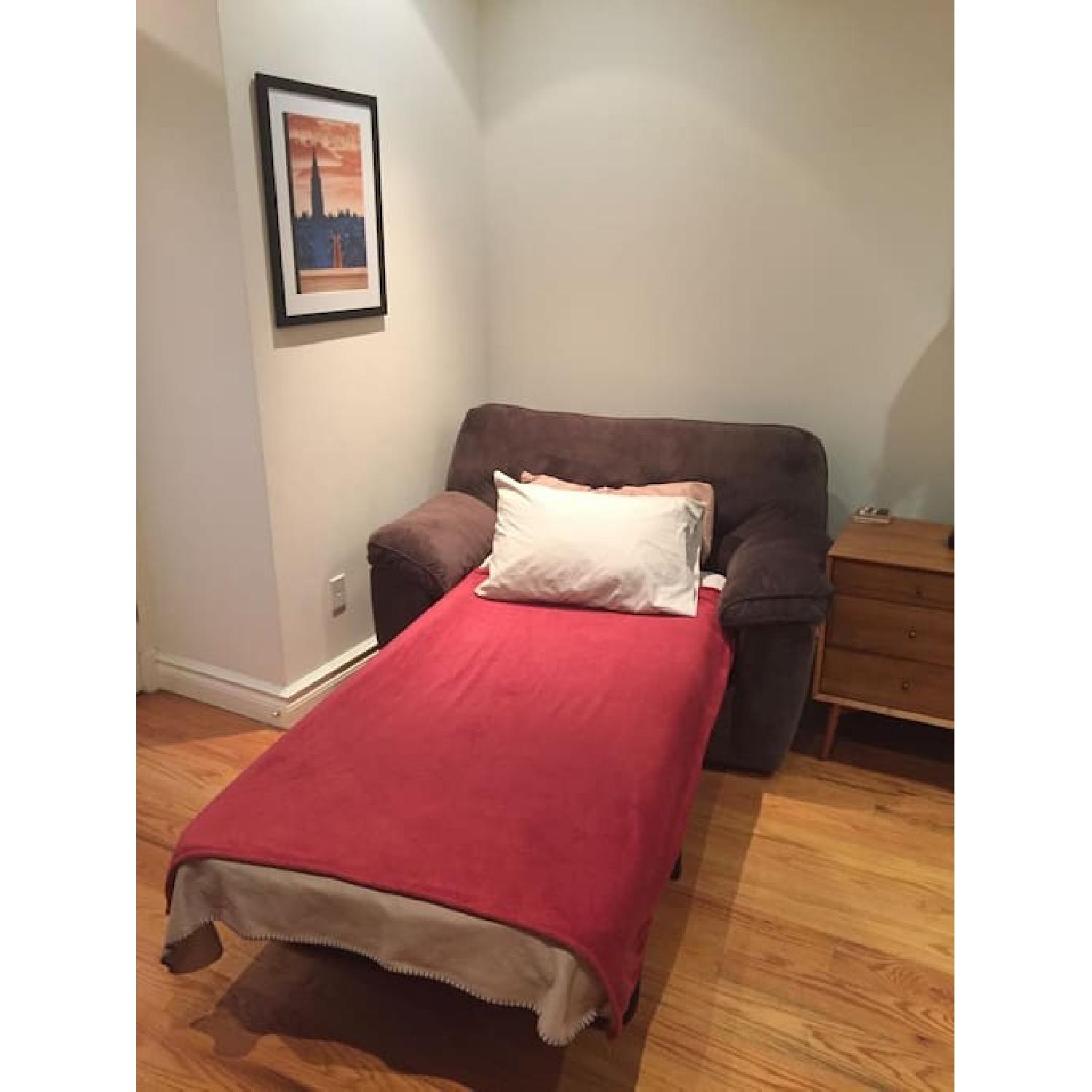 Raymour & Flanigan Rockport Twin Sleeper Sofa - image-4