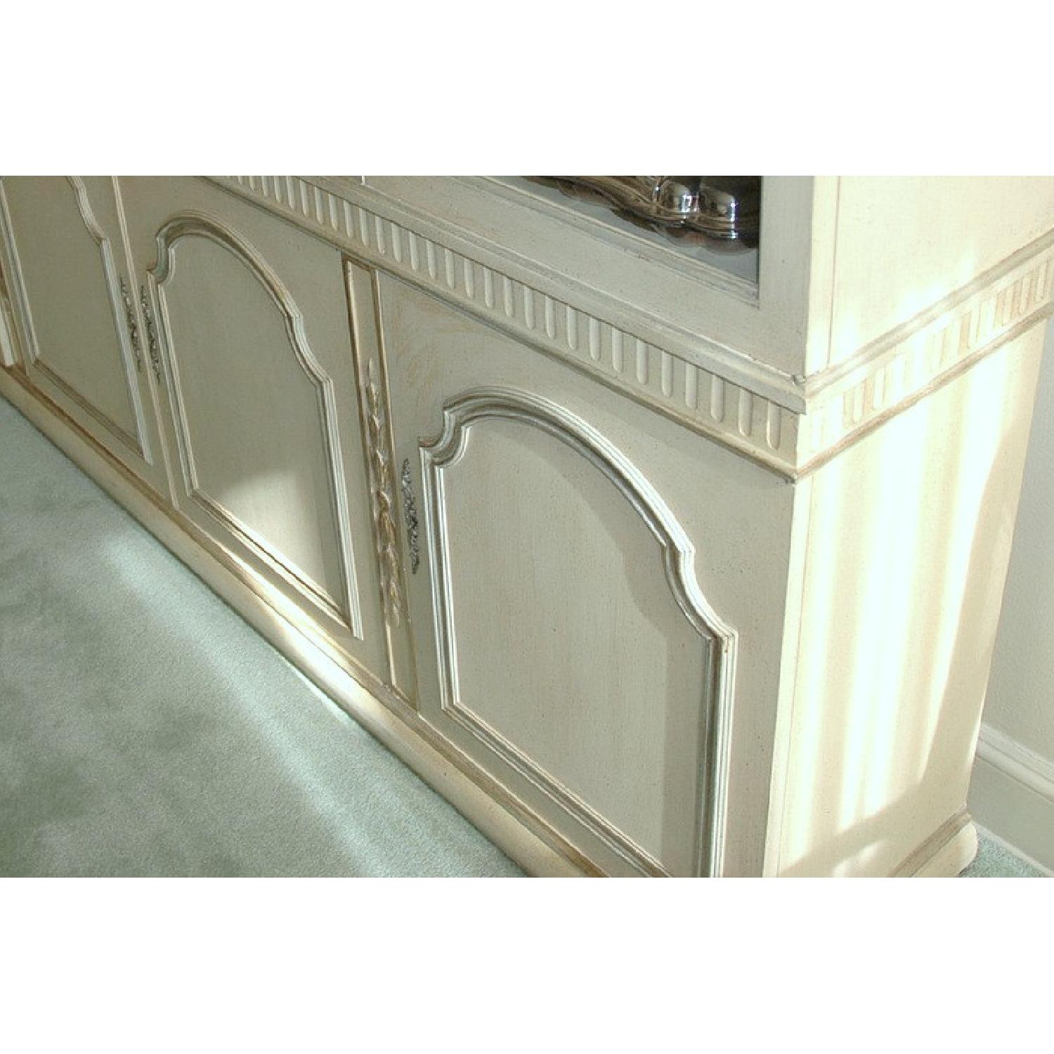 French Provincial Louis XV Style Lighted China Cabinet - image-18