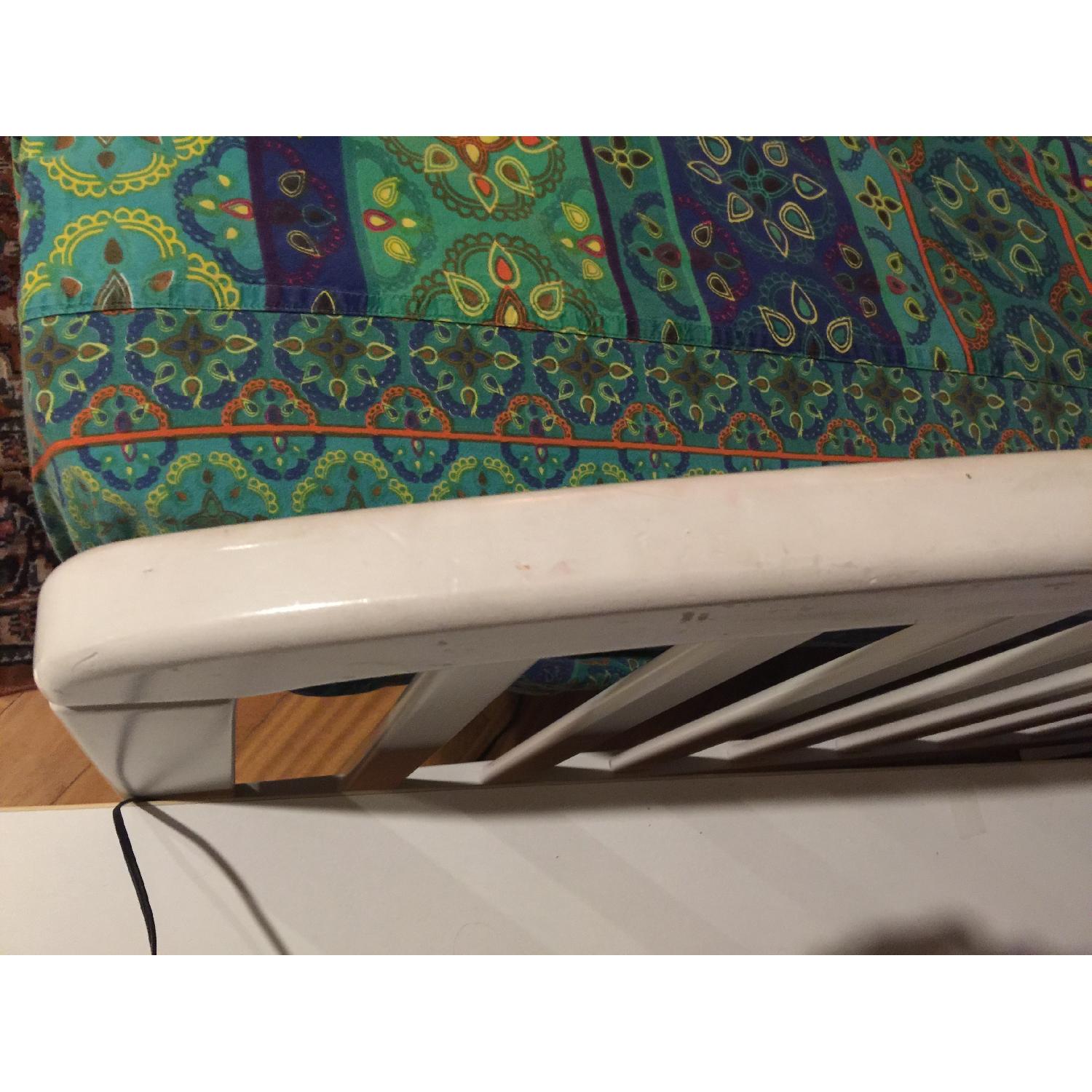 Hayneedle Hillsdale Carolina Daybed Frame in White - image-5