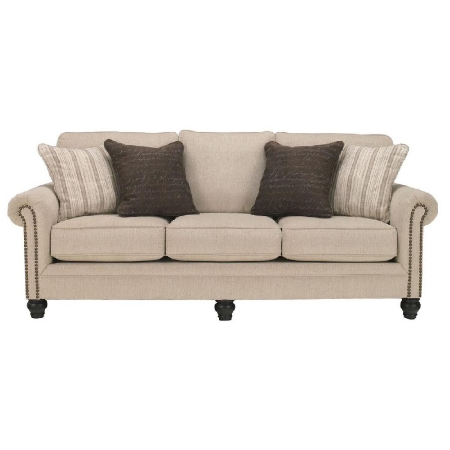 Jennifer Convertibles Queen Sleeper 3Seater Sofa w/ 4 Cushions AptDeco
