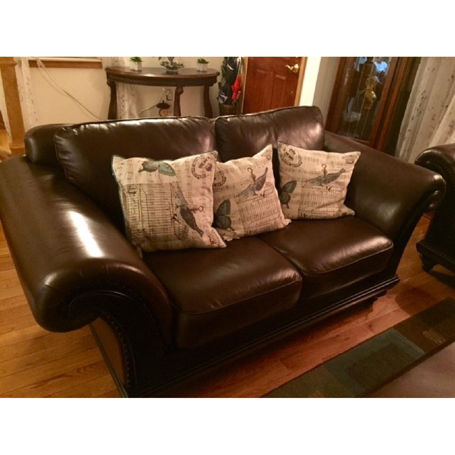 Jennifer Convertibles Leather 3 Seater Sofa + Loveseat AptDeco