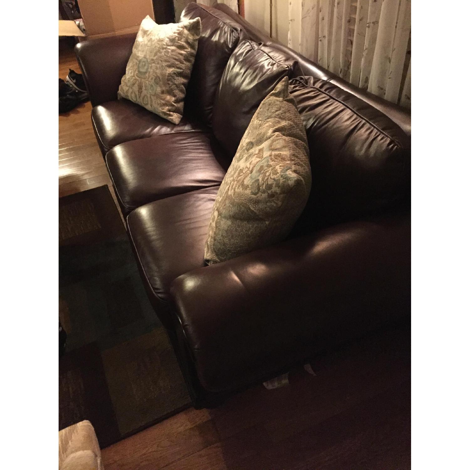 Jennifer Convertibles Leather 3 Seater Sofa + Loveseat - image-5