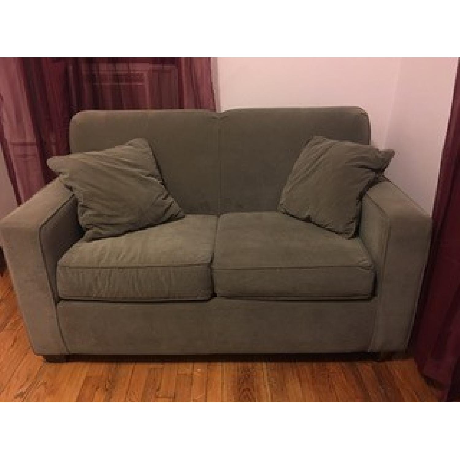 Jennifer Convertibles Carl Sleeper Sofa AptDeco