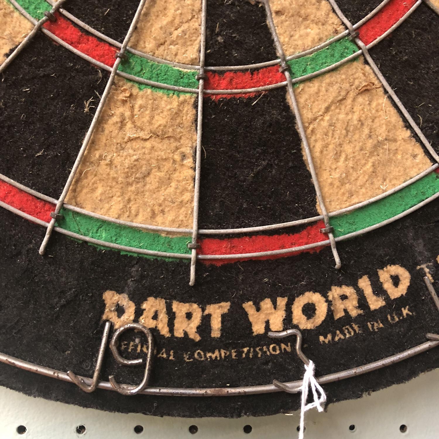 VINTAGE BAR DECO BUD LIGHT DART BOARD VINTAGE