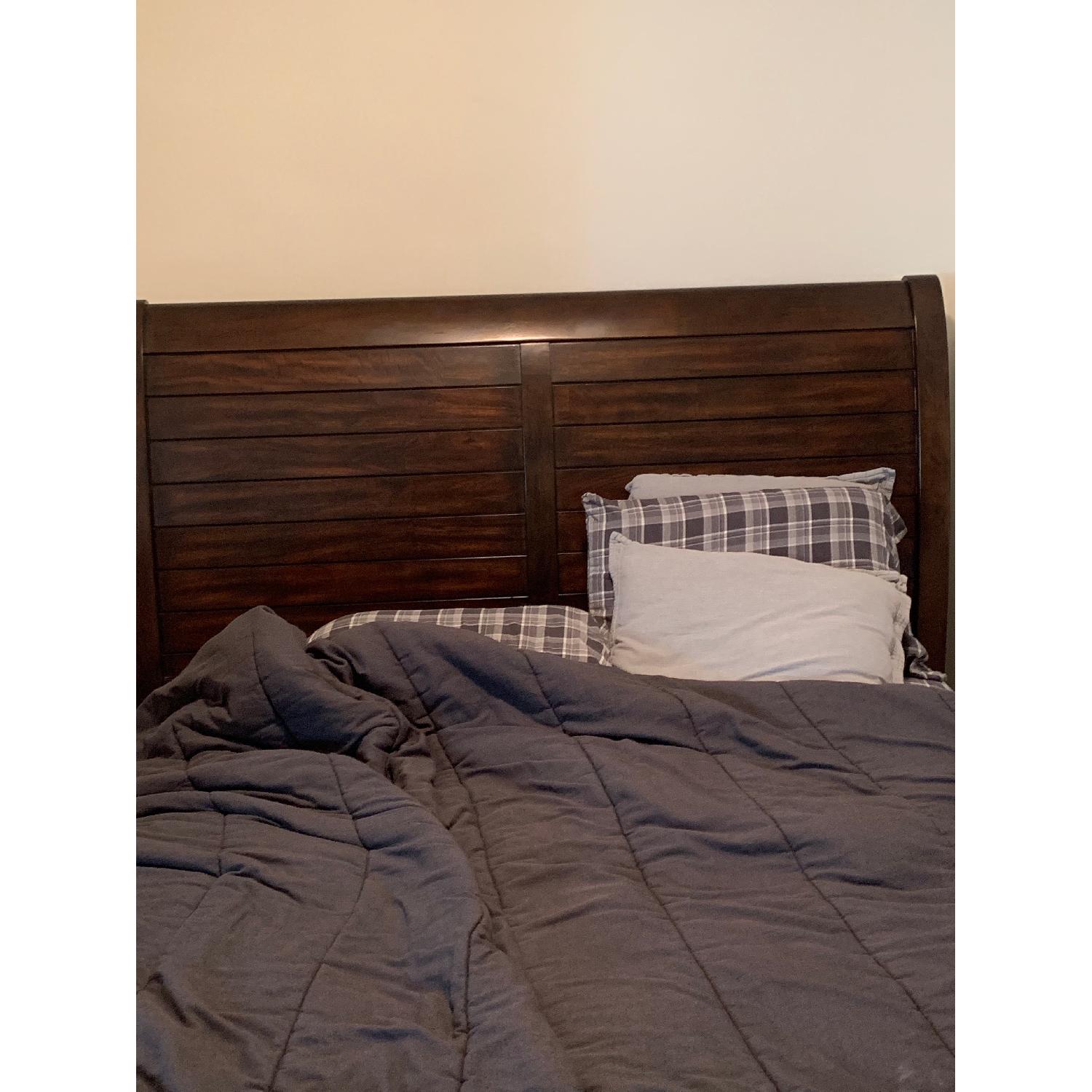 Bob's Hudson Queen Storage Bed AptDeco