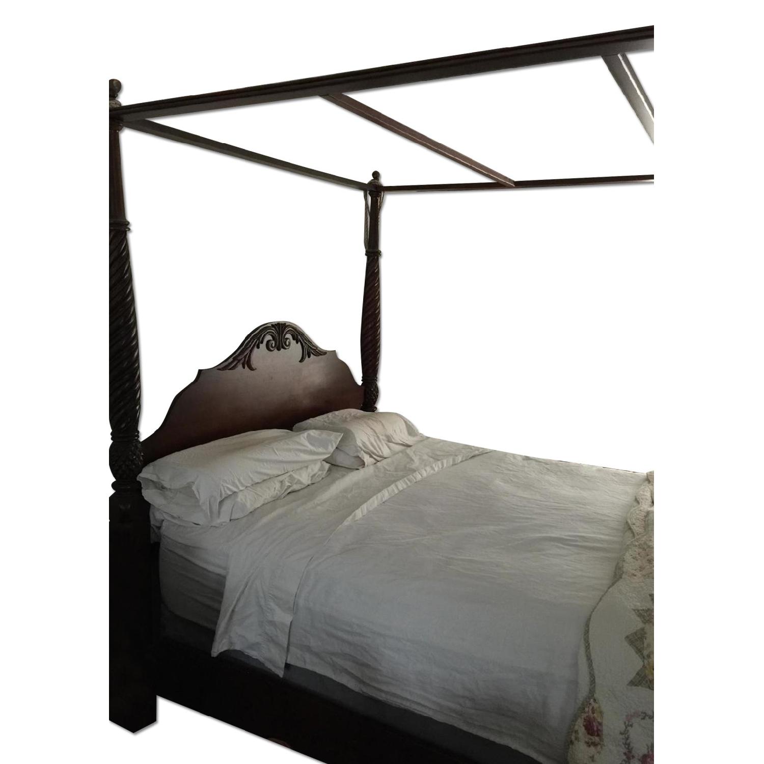 Ethan Allen Canopy Wooden Bed Frame + 2 Drawer Nightstands AptDeco