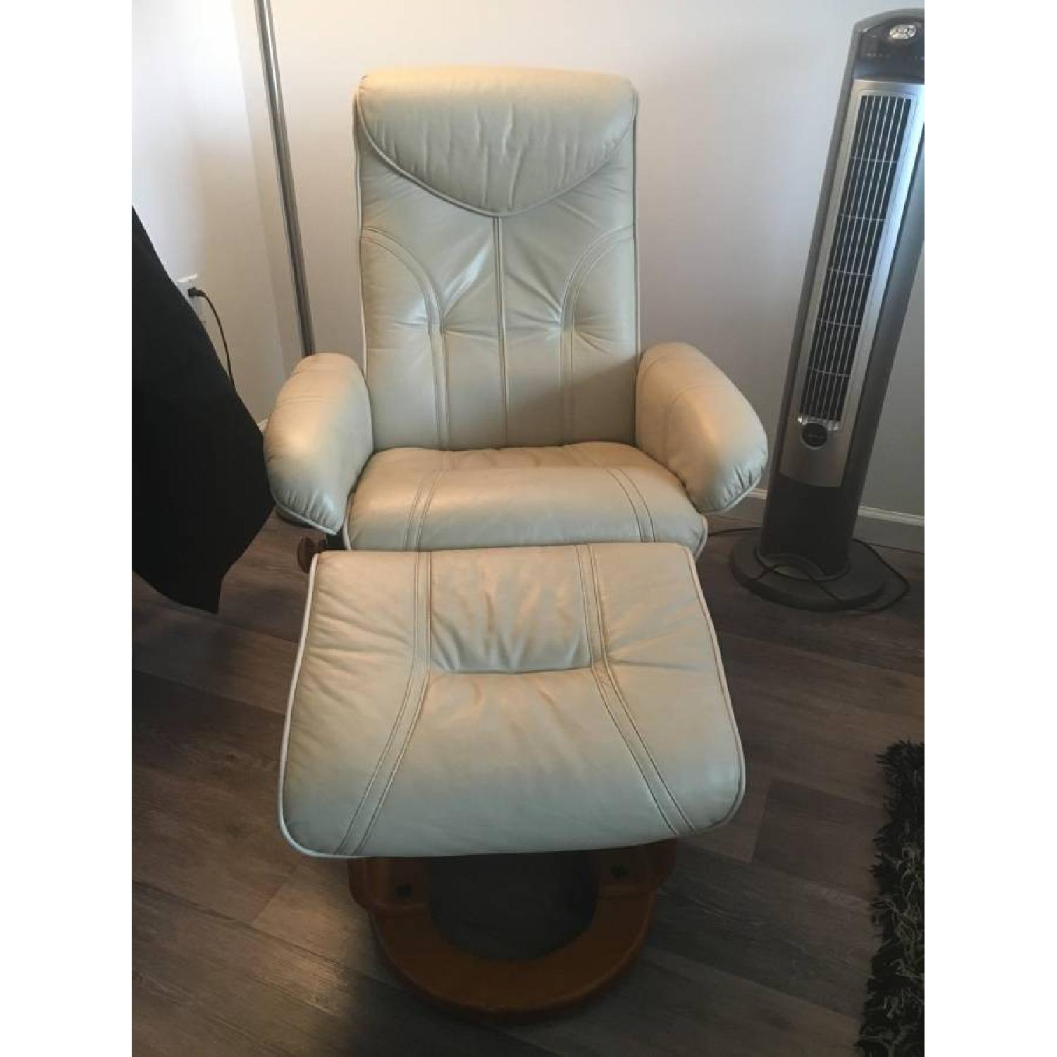 Benchmaster Recliner Chair & Ottoman - image-2